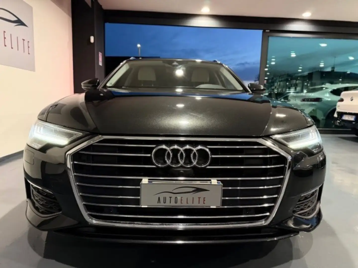 Audi A6 Avant 40 2.0 TDI 204CV S tronic Business Design Noir - 2