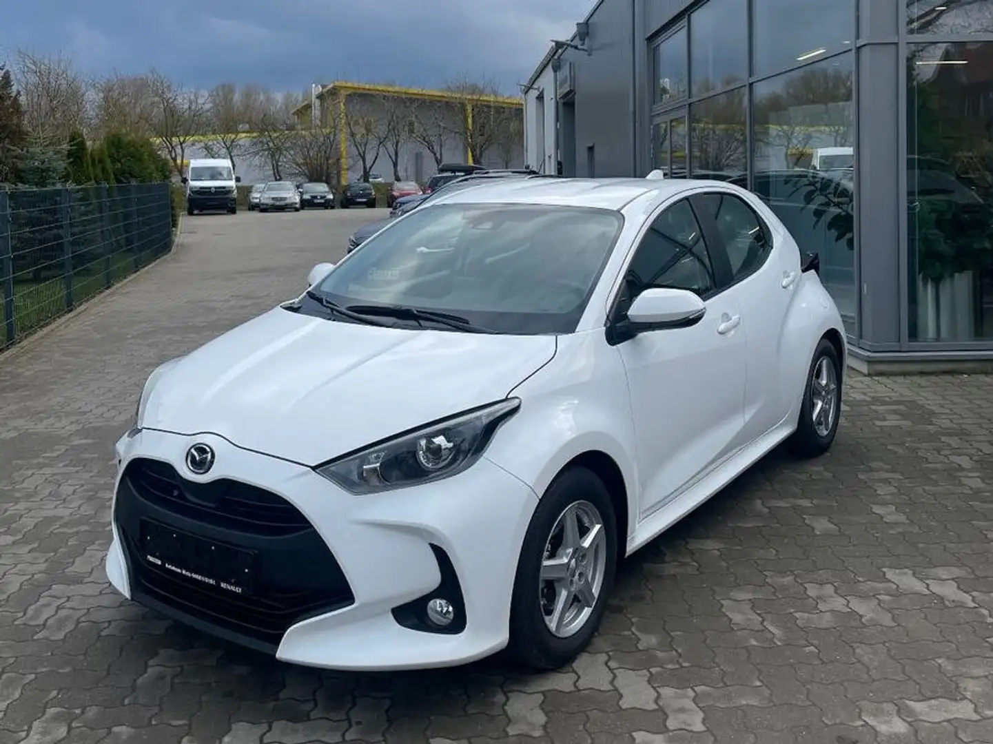 Mazda 2 Hybrid Lim. Pure Weiß - 1