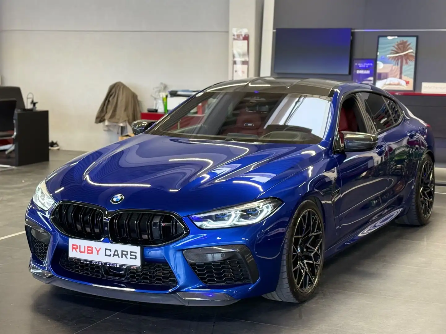 BMW M8 Gran Coupe Aut. Competition Blau - 1