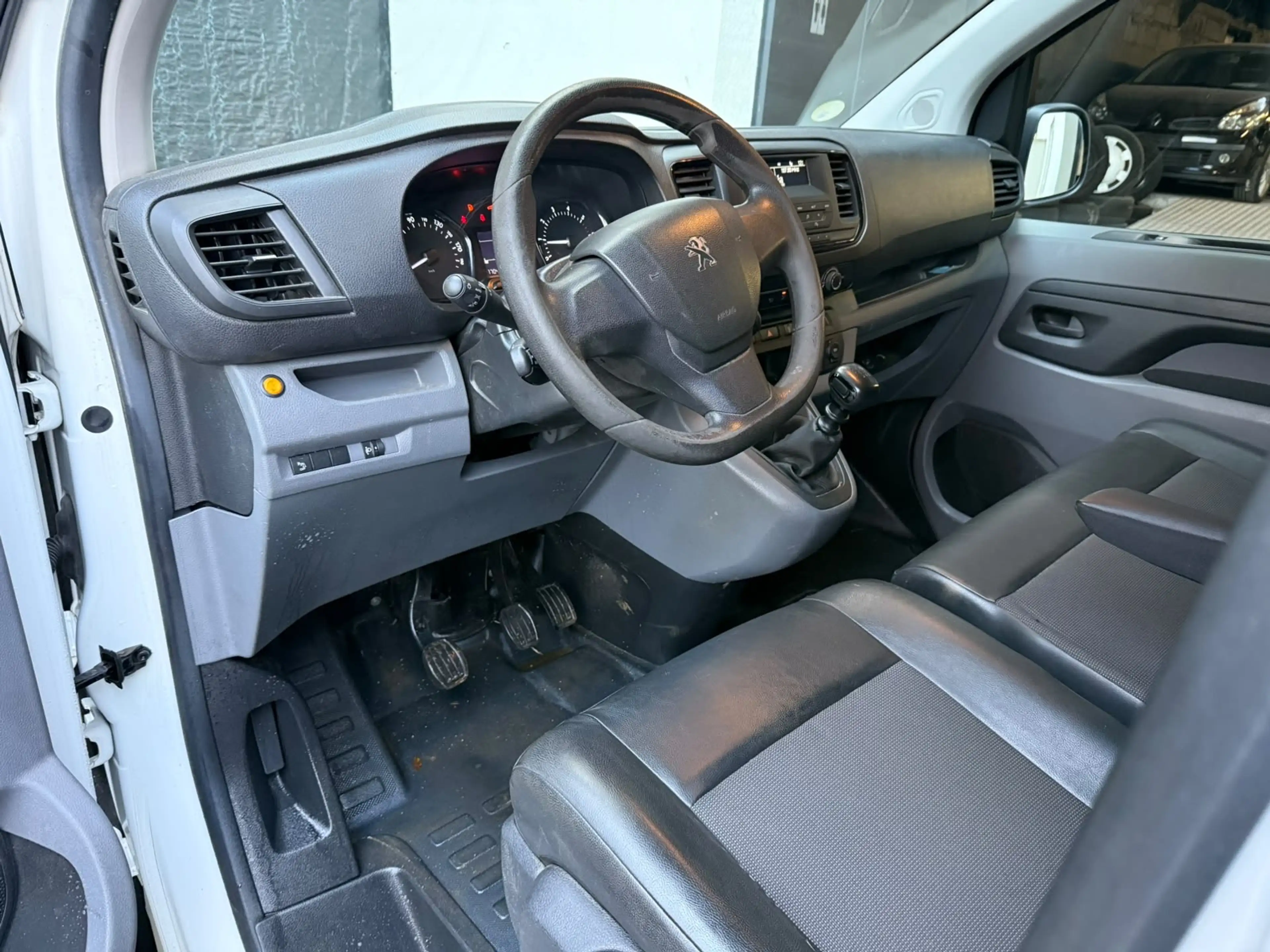 Peugeot Expert PEUGEOT EXPERT 2.0 BLUEHDI PRO L2 – 122 CH – 2020 – EURO 6 – CLIMATISATION – ATTELAGE — photo 8