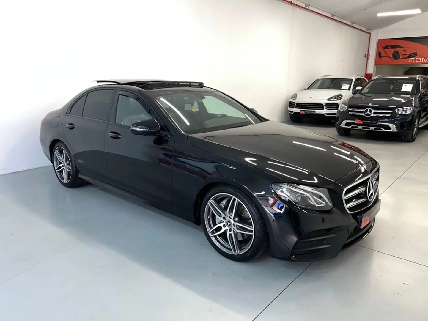 Mercedes-Benz E 220 d Negro - 2
