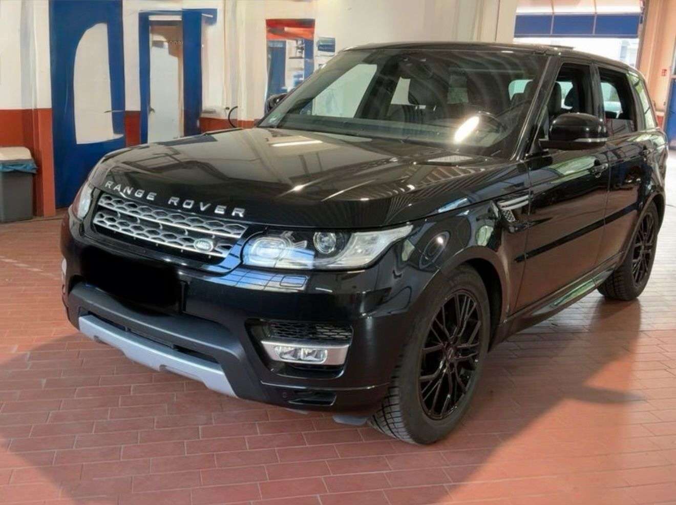 Second hand Land Rover Range Rover Sport 3.0