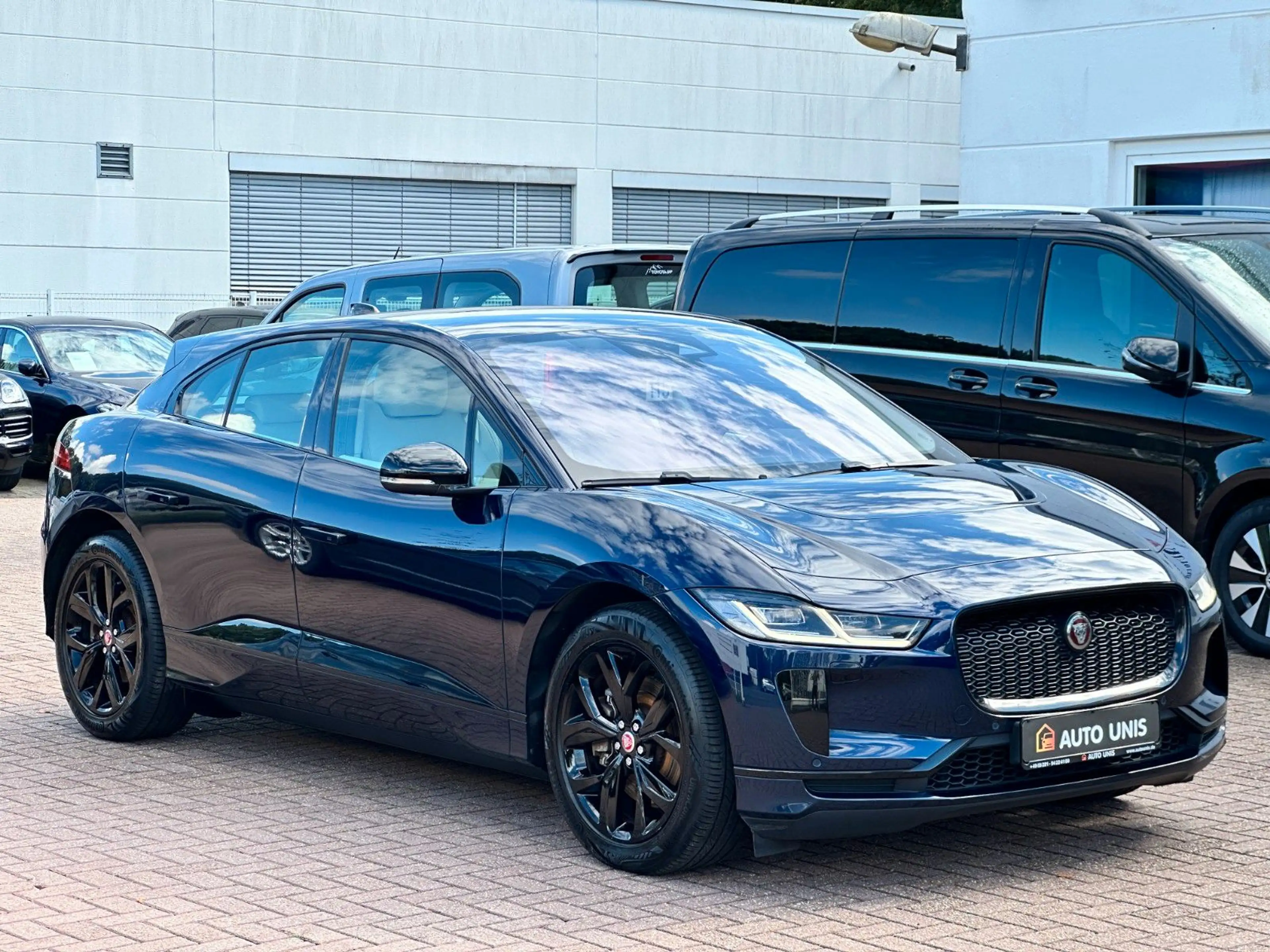 Jaguar I-Pace I-PACE SE Black Exterior Pack Led Kam 1.Hand — photo 3
