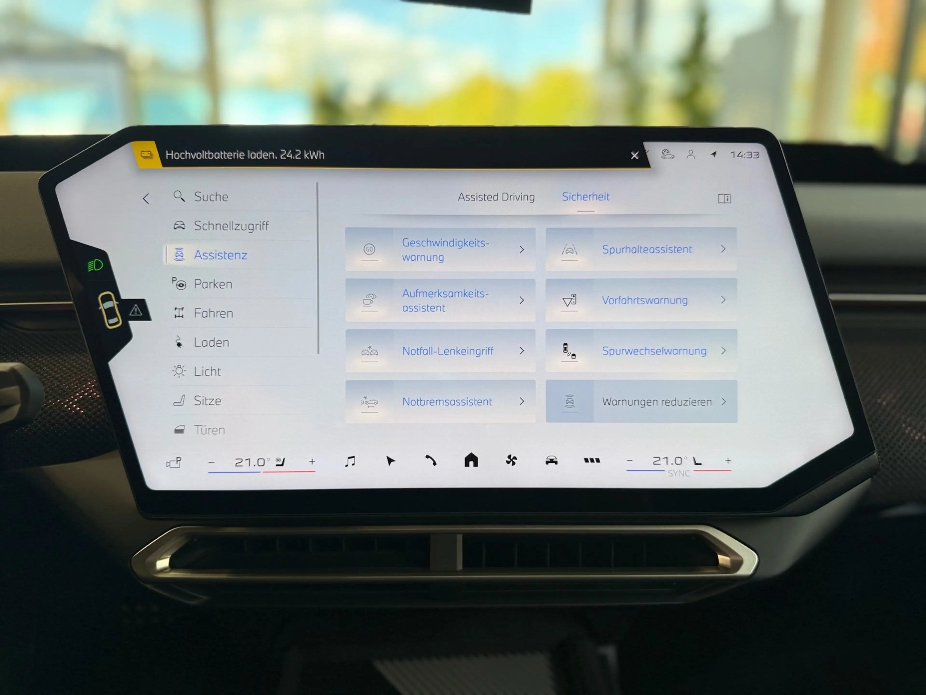 BMW i3 50 xDrive M Sportpaket 19"First Edition Driving+ 3 — photo 11