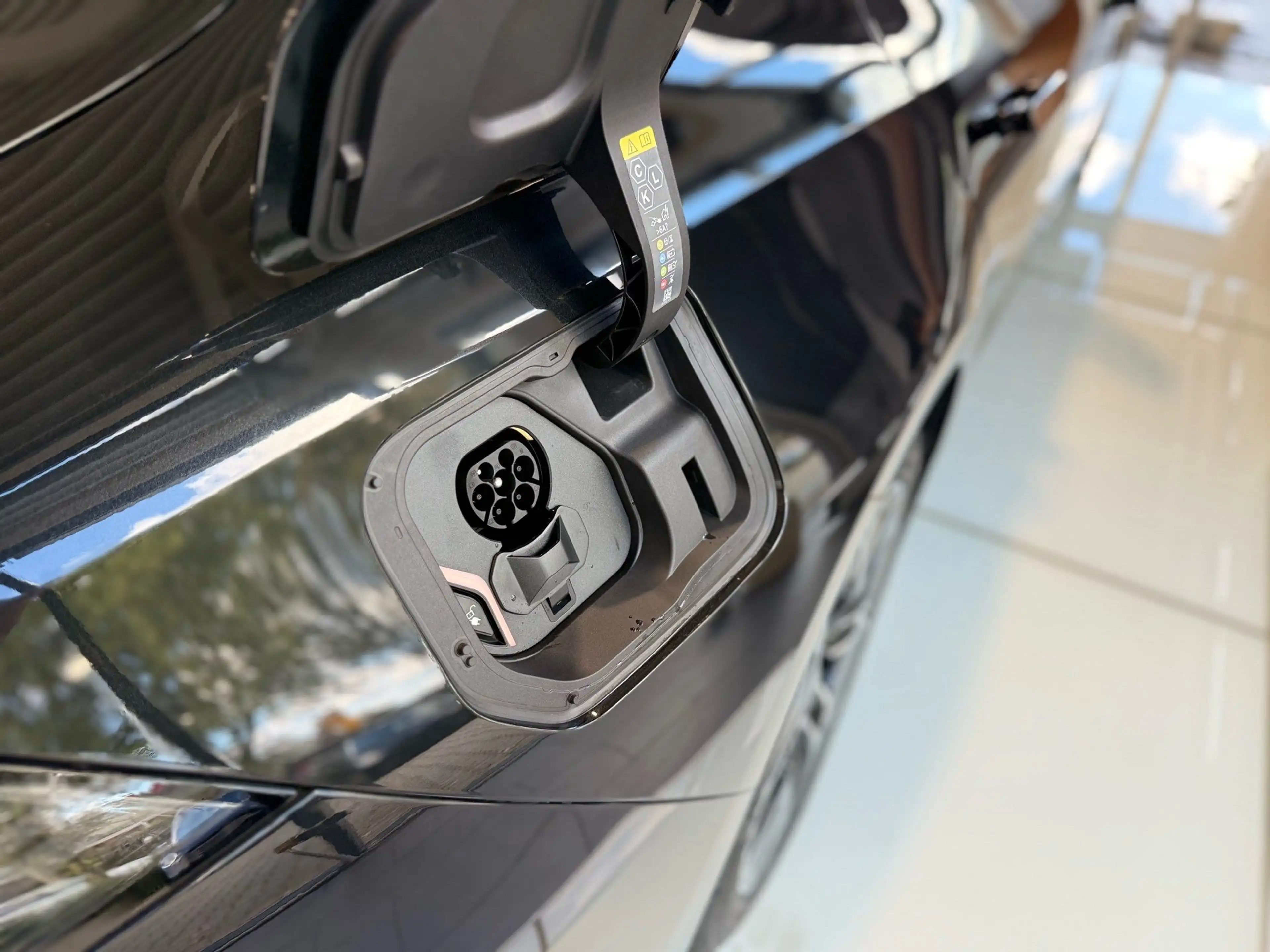BMW i3 50 xDrive M Sportpaket 19"First Edition Driving+ 3 — photo 20