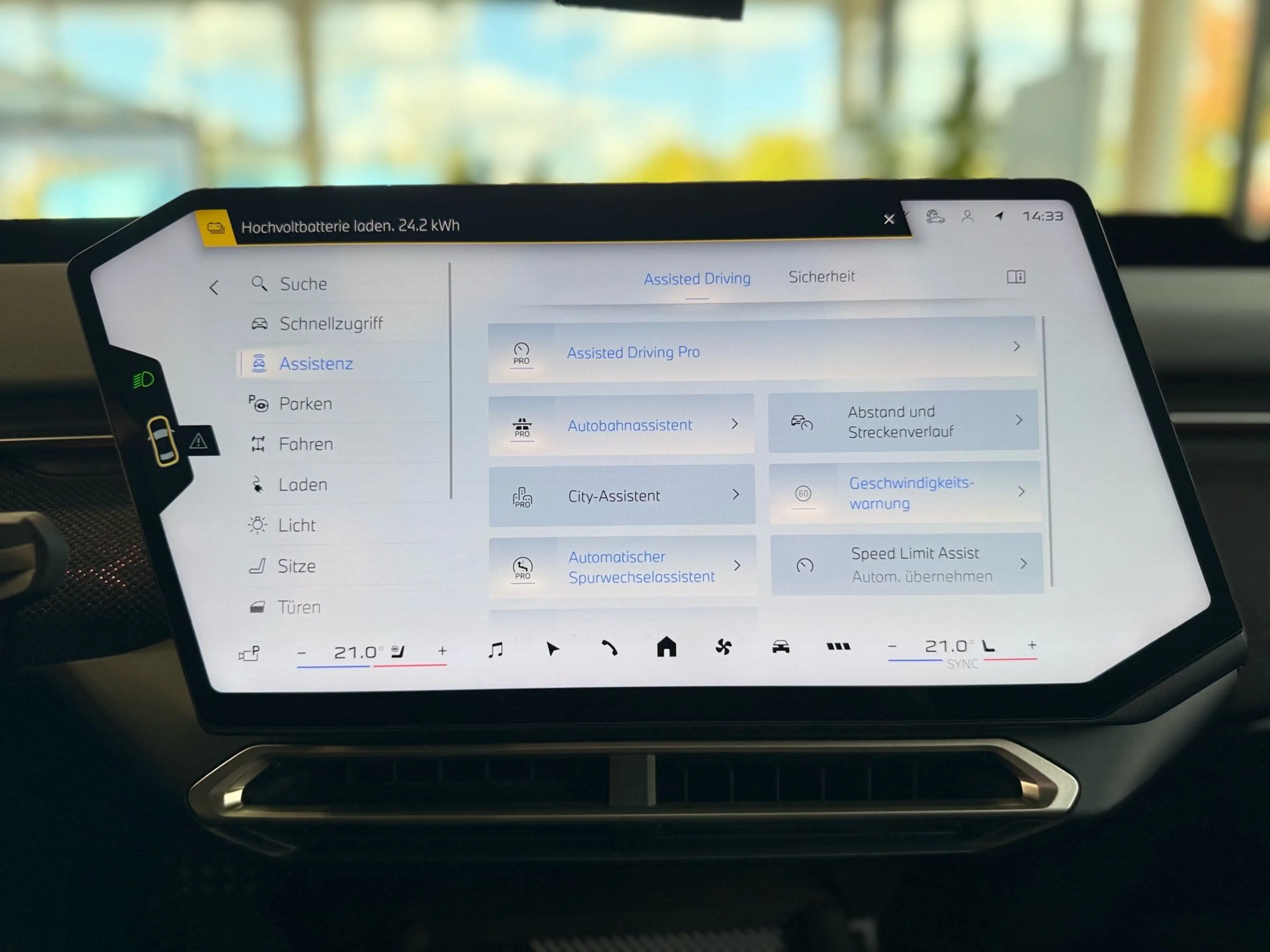 BMW i3 50 xDrive M Sportpaket 19"First Edition Driving+ 3 — photo 10