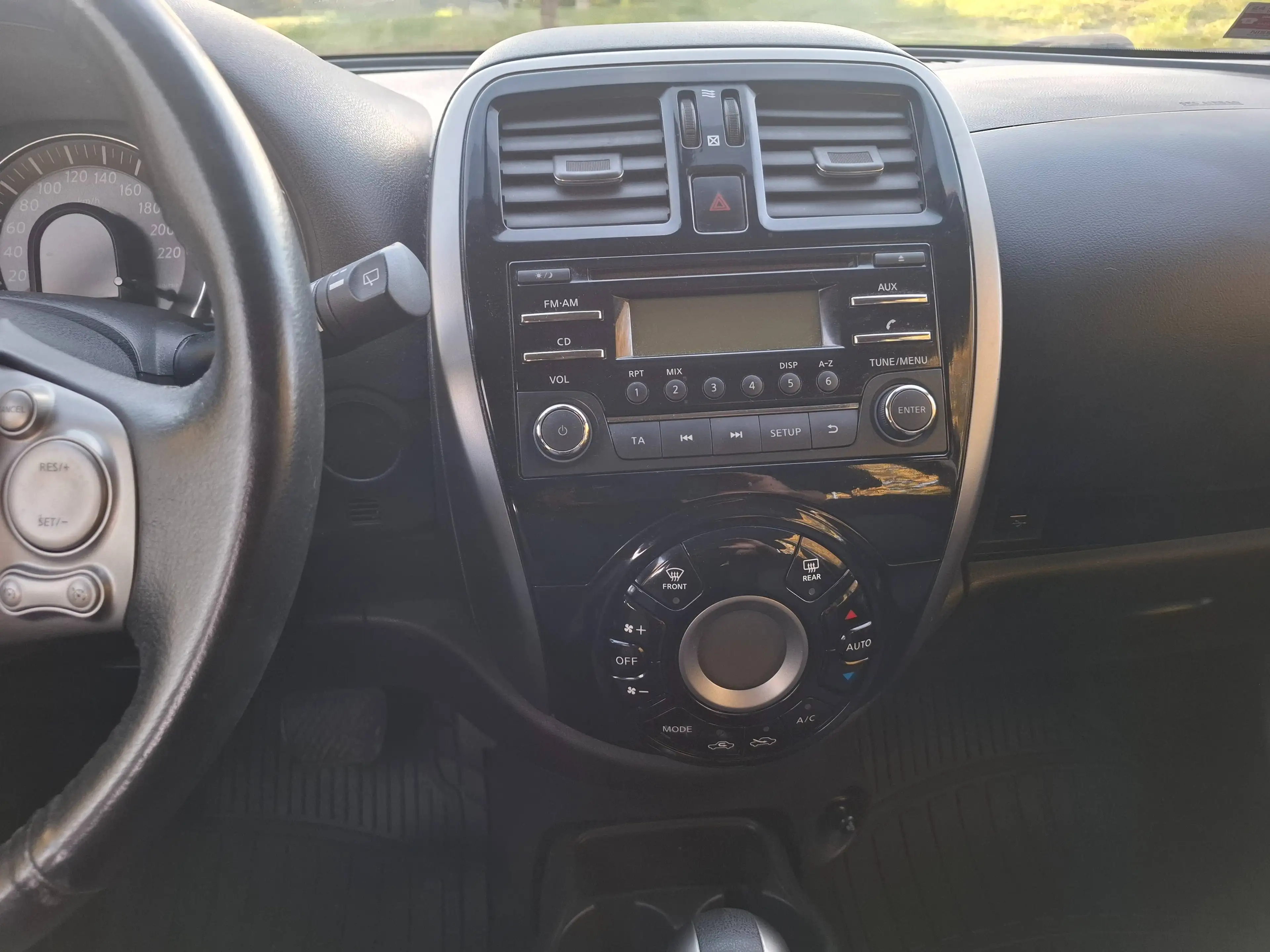 Nissan Micra Acenta — photo 14