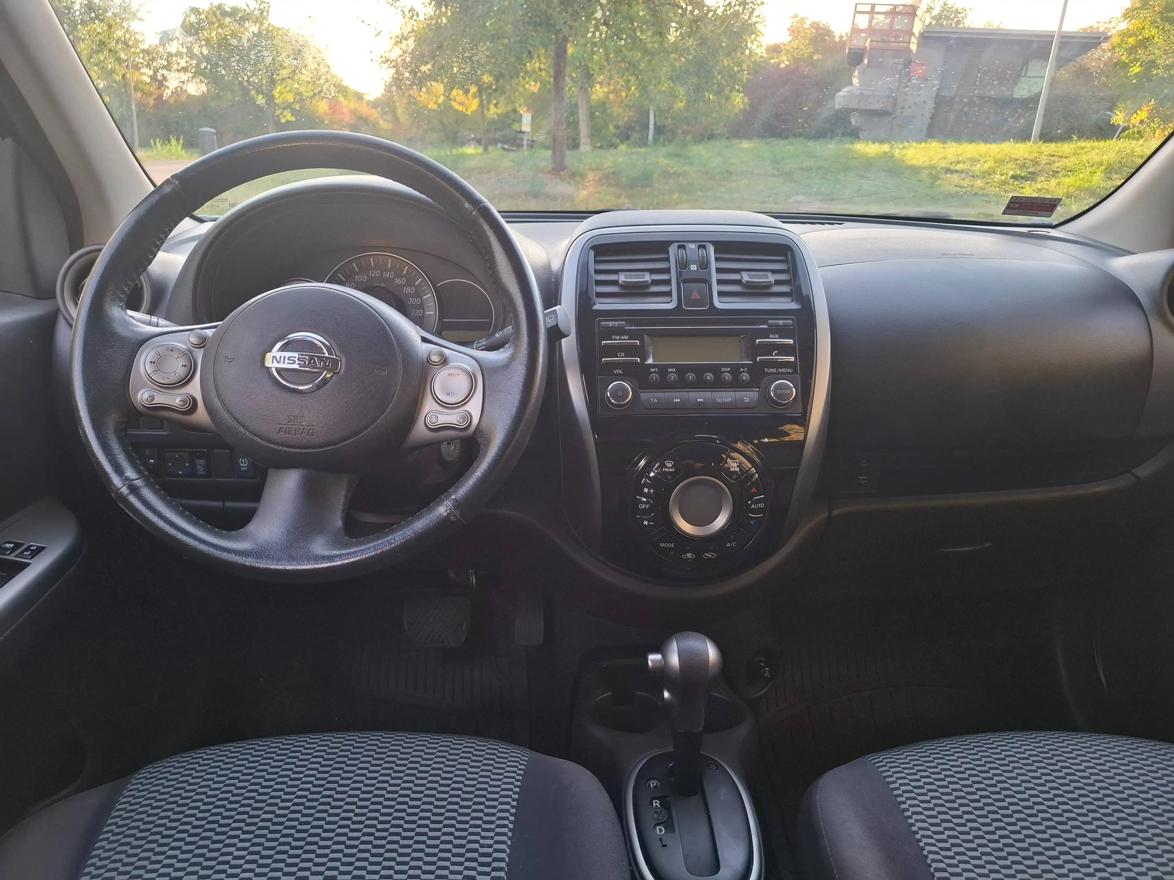 Nissan Micra Acenta — photo 13