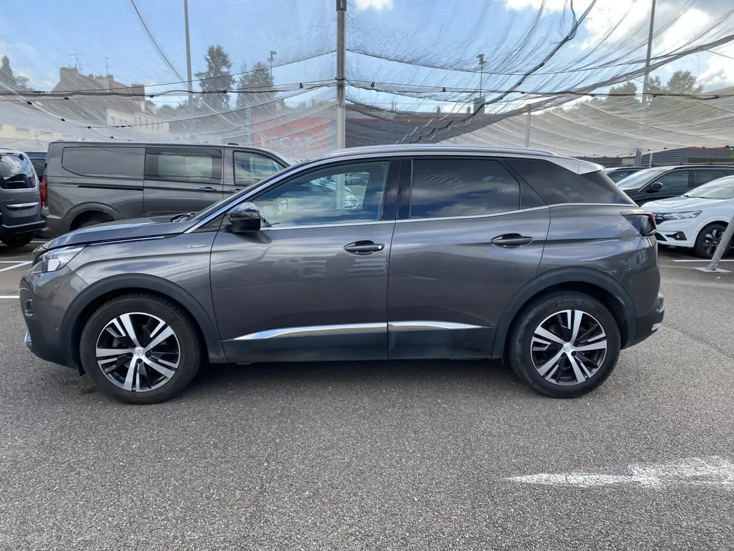 Peugeot 3008 3008 1.5 BlueHDi S\u0026S 130  EAT8  GT Line Gris - 2