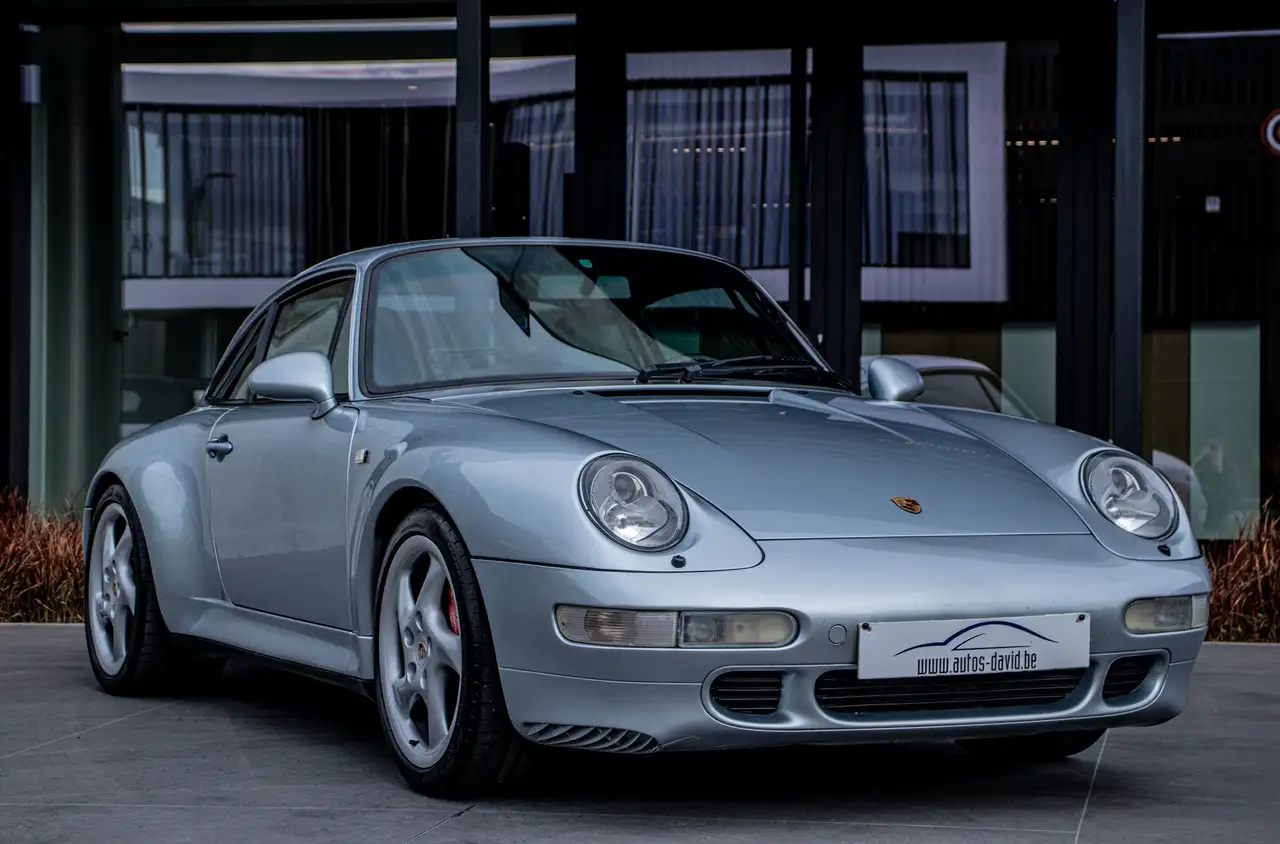 Porsche 993 911 Carrera 4S 3.6 Manueel 4X4 / SPORTZETELS / CRUISECONTROL / ZETELVERWARMING / BOORDCOMPUTER / TURBO CARROSSERIE, foto 6