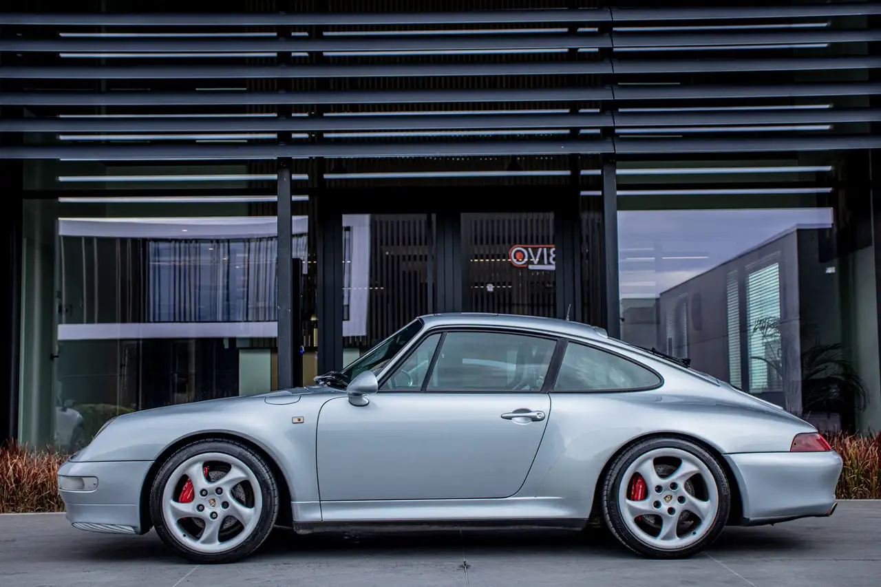 Porsche 993 911 Carrera 4S 3.6 Manueel 4X4 / SPORTZETELS / CRUISECONTROL / ZETELVERWARMING / BOORDCOMPUTER / TURBO CARROSSERIE, foto 11
