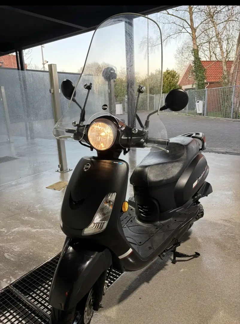 SYM Fiddle 50 mijn scooter is erg netjes,en zonder probleem. - 1