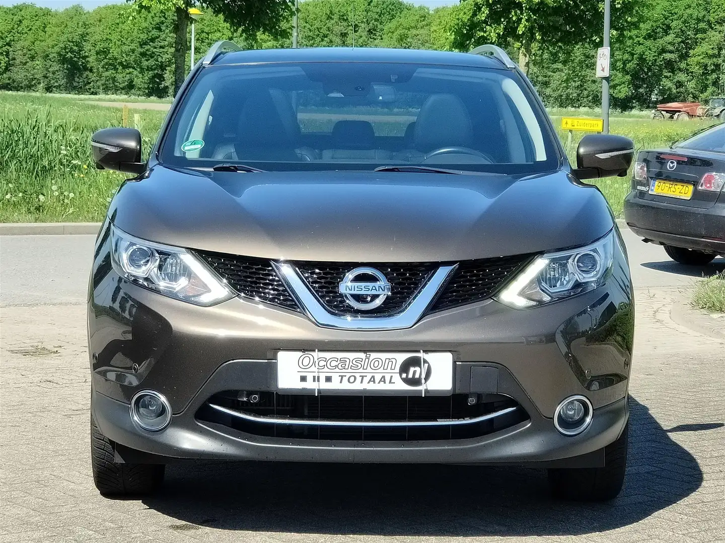 Nissan Qashqai 1.2 Tekna | 360 Camera | Panorama | Leder | DAB | Bruin - 2