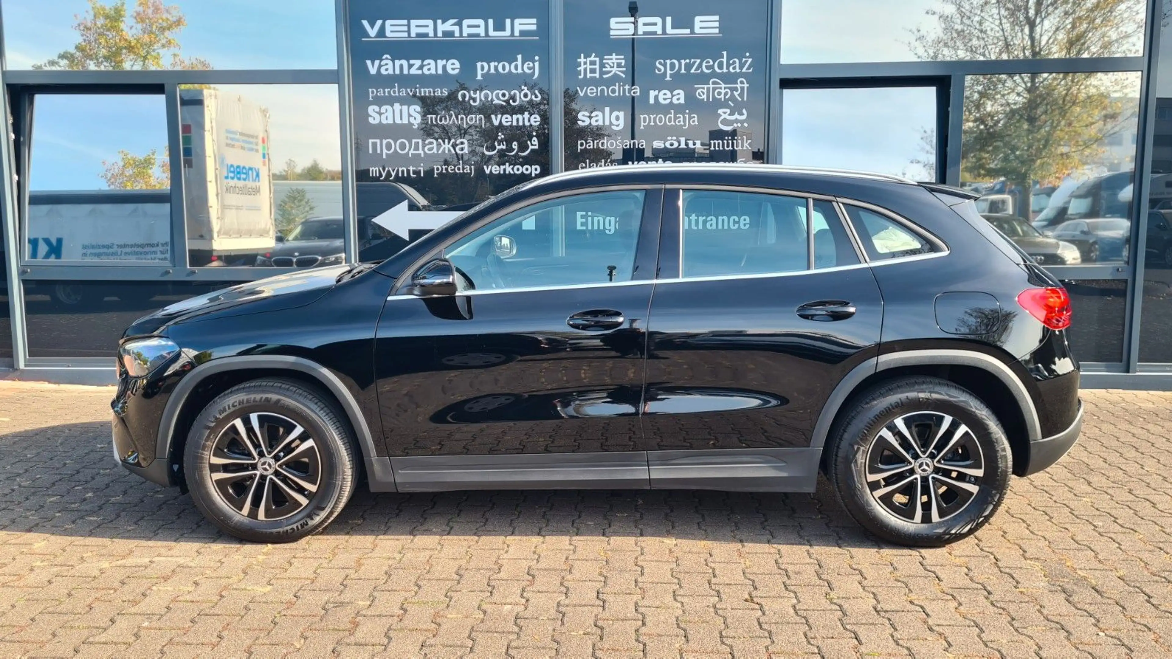 Mercedes-Benz GLA 180 7G DCT - NAVI - CAM - 8 x ALU - — photo 4