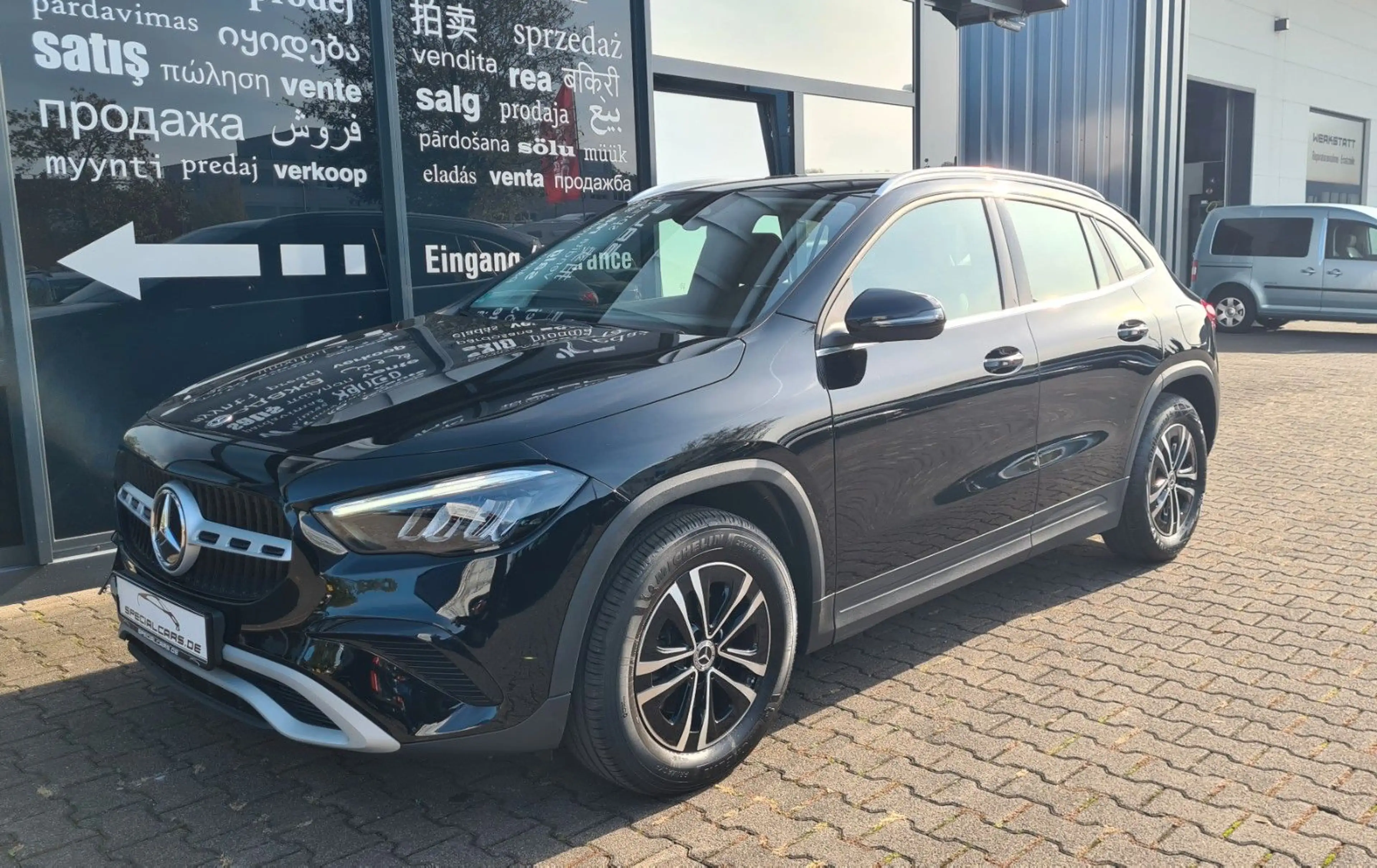 Mercedes-Benz GLA 180 7G DCT - NAVI - CAM - 8 x ALU - — photo 3