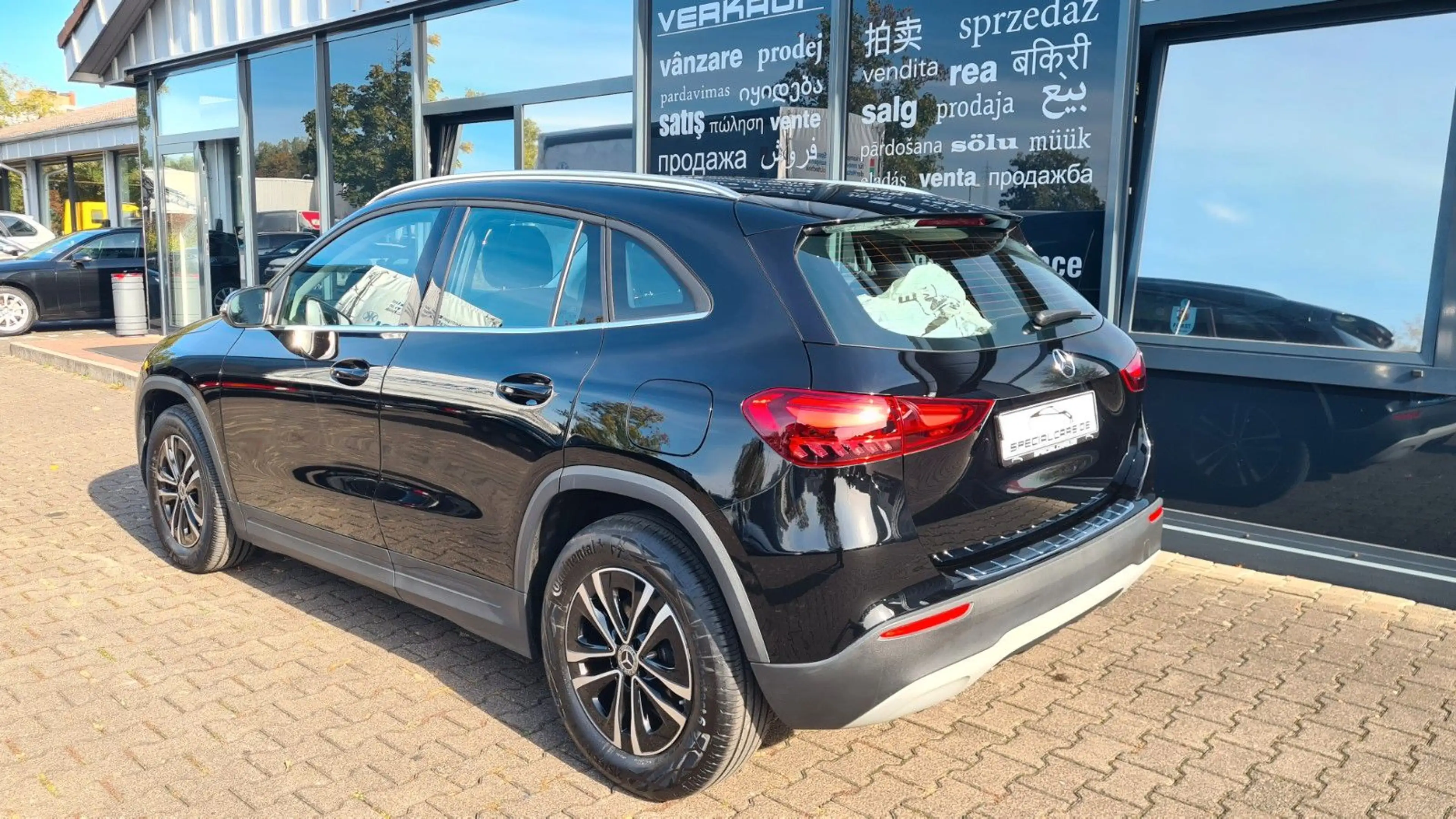 Mercedes-Benz GLA 180 7G DCT - NAVI - CAM - 8 x ALU - — photo 5