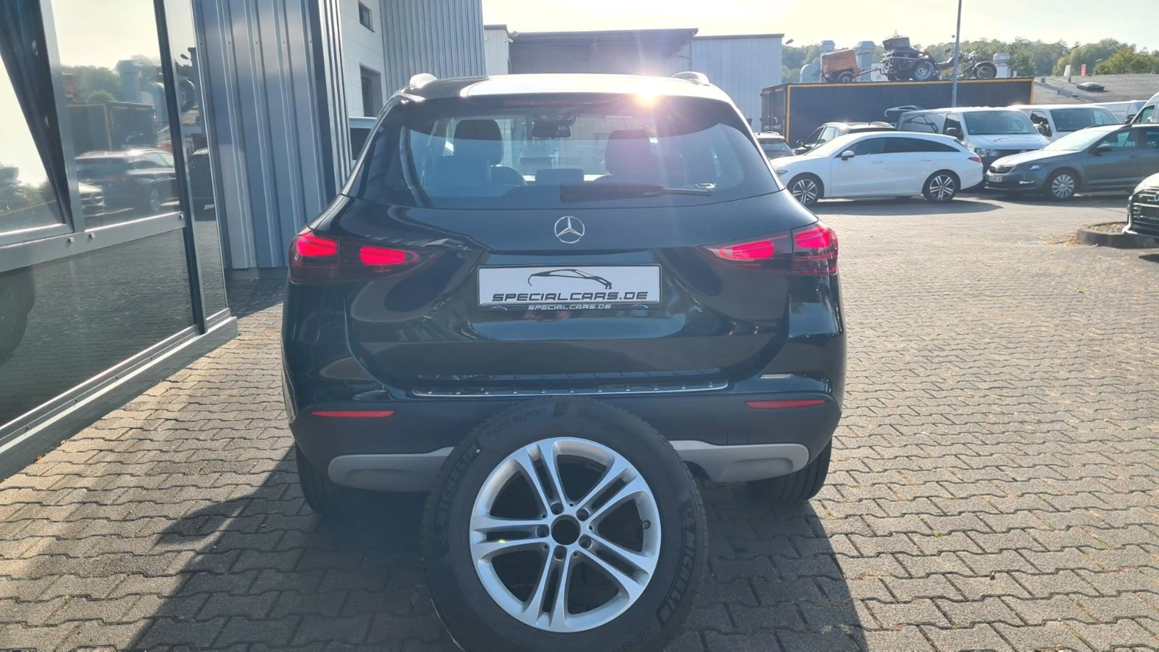 Mercedes-Benz GLA 180 7G DCT - NAVI - CAM - 8 x ALU - — photo 7