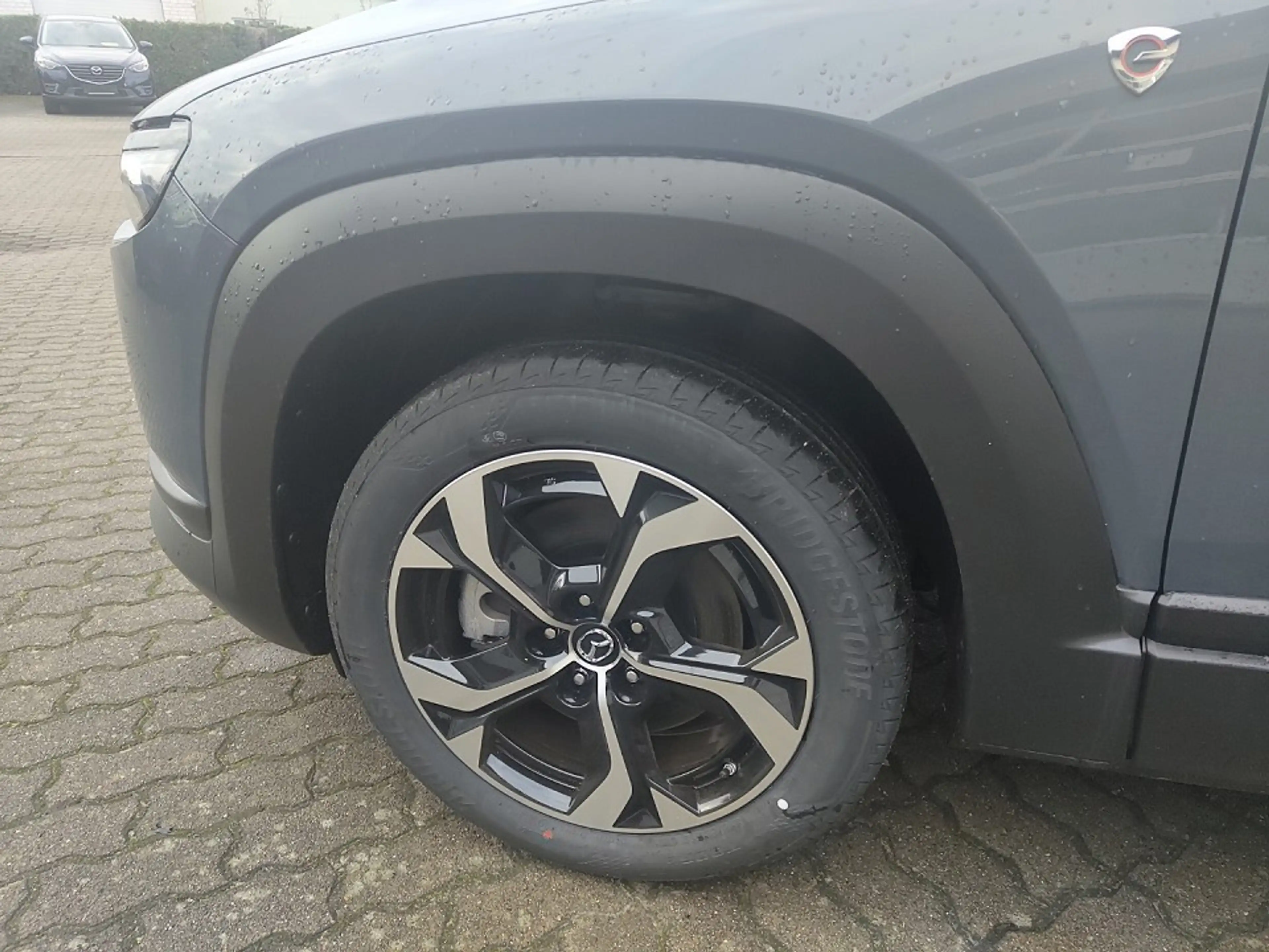 Mazda MX-30 2025 e-SKYACTIV R-EV 170 AT FWD Exclusive-Line — photo 9