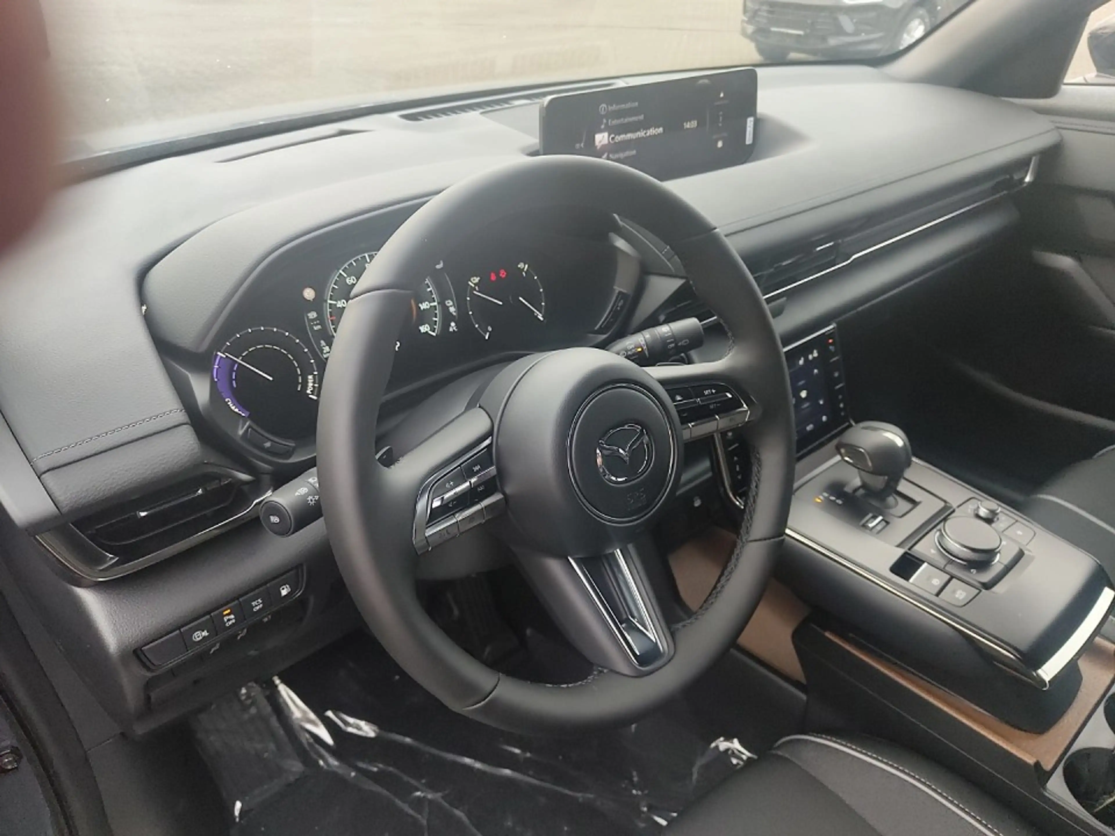 Mazda MX-30 2025 e-SKYACTIV R-EV 170 AT FWD Exclusive-Line — photo 5