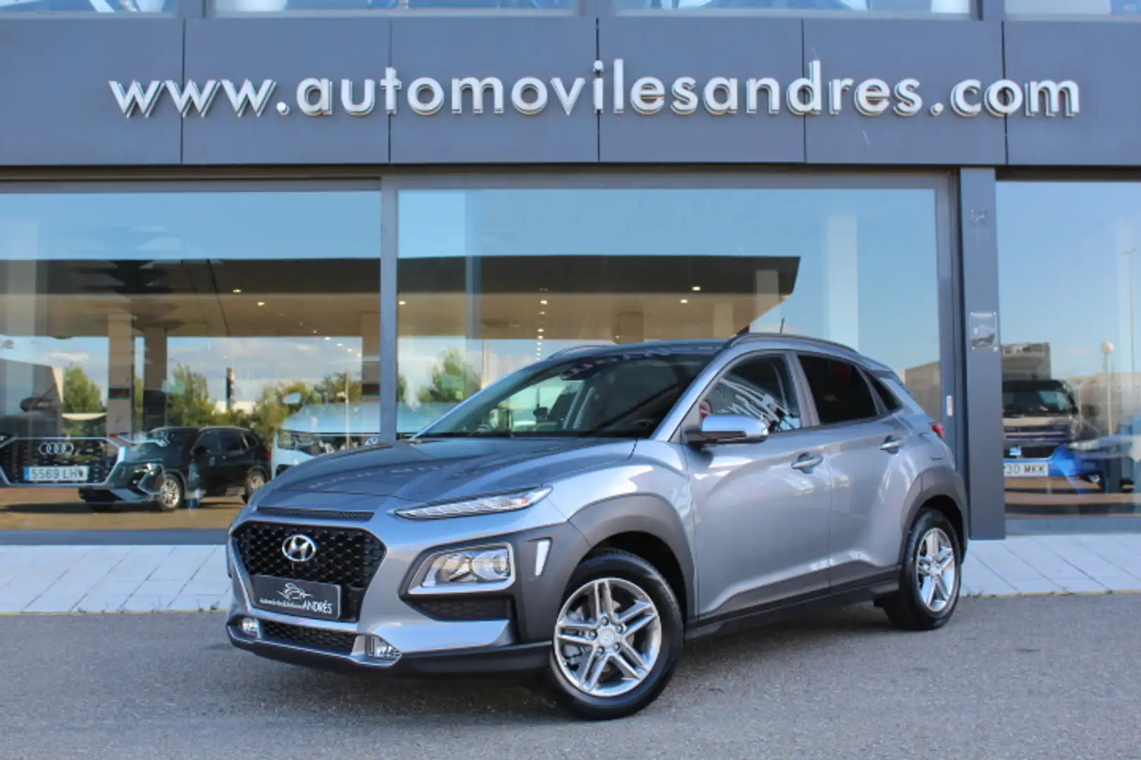 Hyundai KONA 1.0 TGDI Tecno Lime 4x2 Gris - 1
