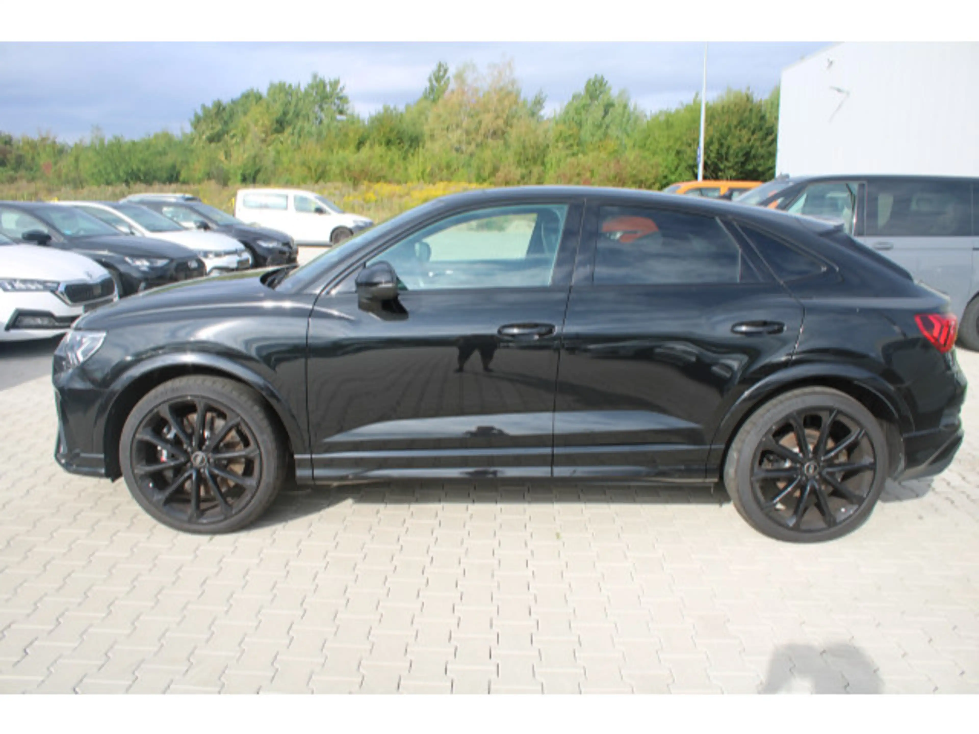 Audi RS Q3 2.5 TFSI quattro S-tronic Pano/E — photo 7
