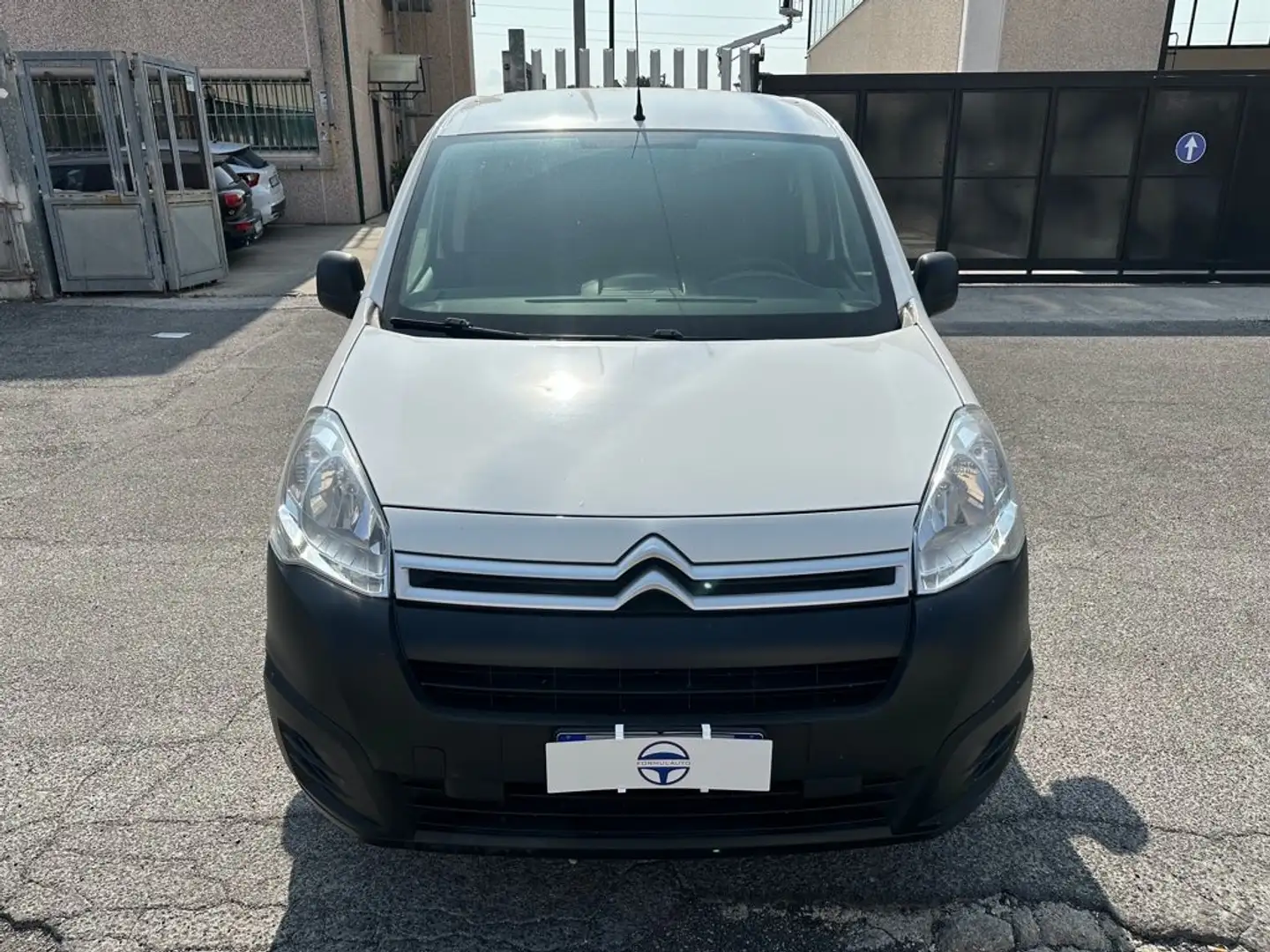 Citroen Berlingo 1.6 BlueHDi 100cv S&S ETG6 Van 3 posti Bianco - 2