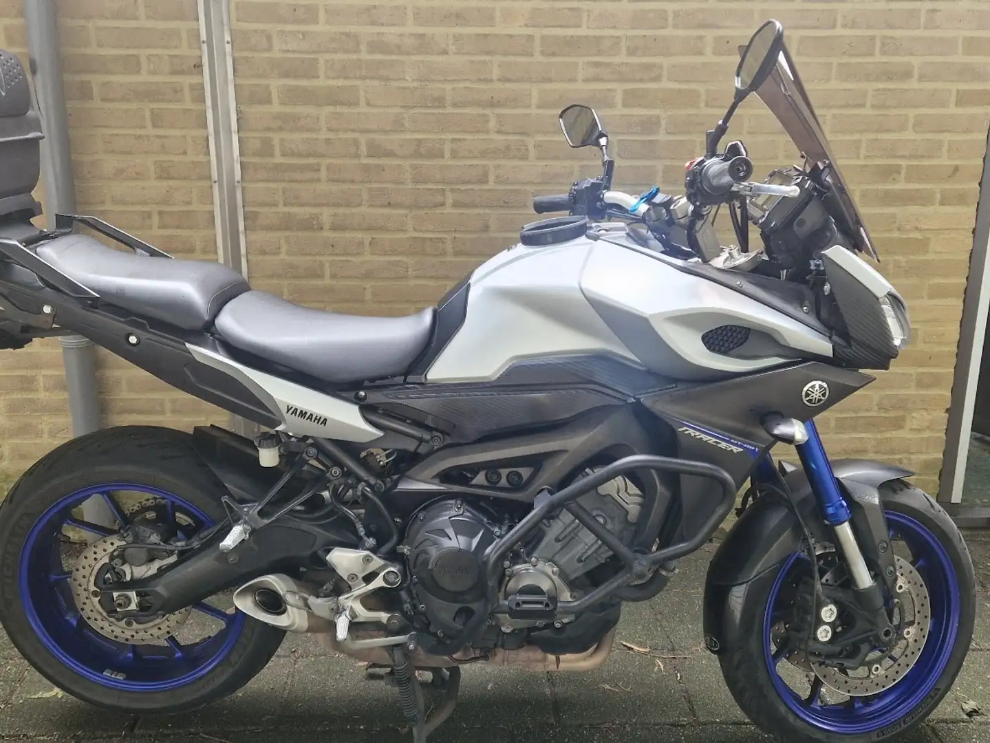 Yamaha Tracer 900 Grau - 1