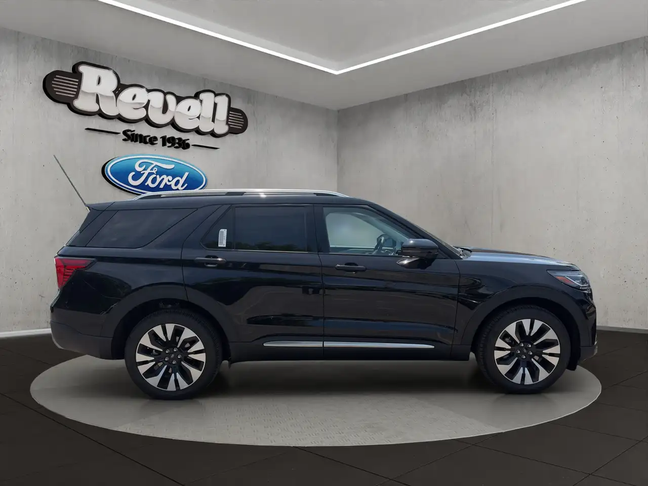 Ford Explorer photo Ford Explorer