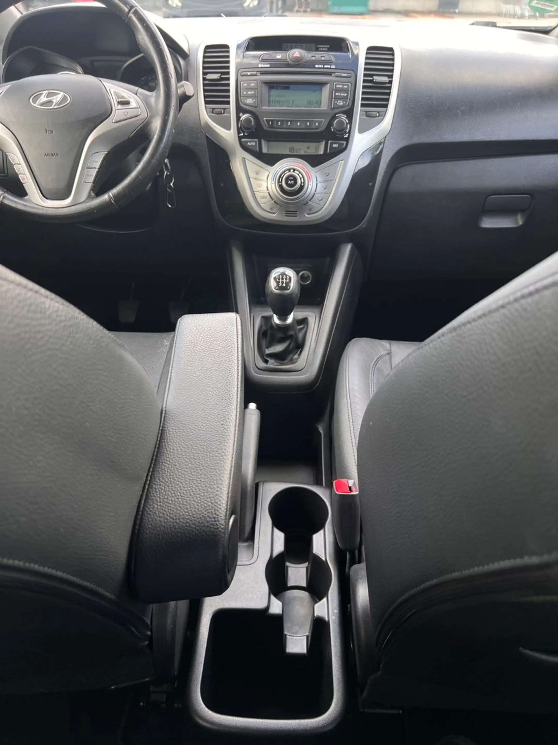 Hyundai iX20 Classic Sport/PDC/BT/SHZ/KLIMA/SCHECKHEFT — photo 14