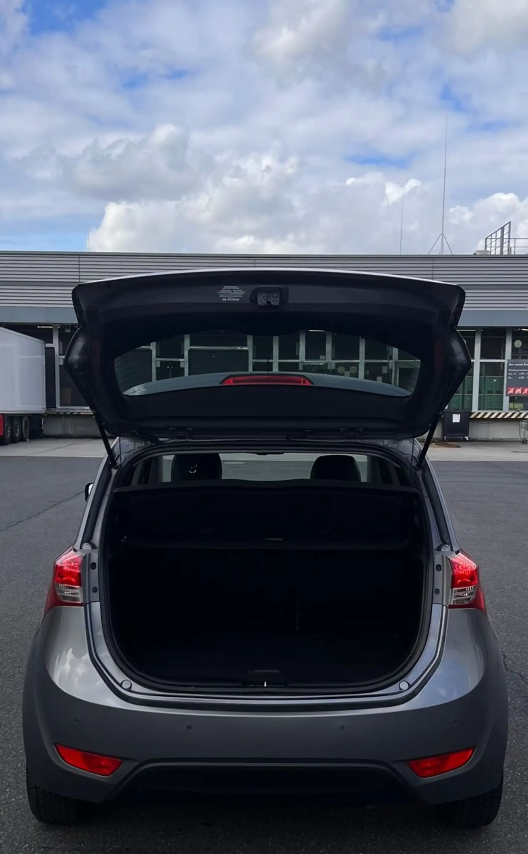 Hyundai iX20 Classic Sport/PDC/BT/SHZ/KLIMA/SCHECKHEFT — photo 8