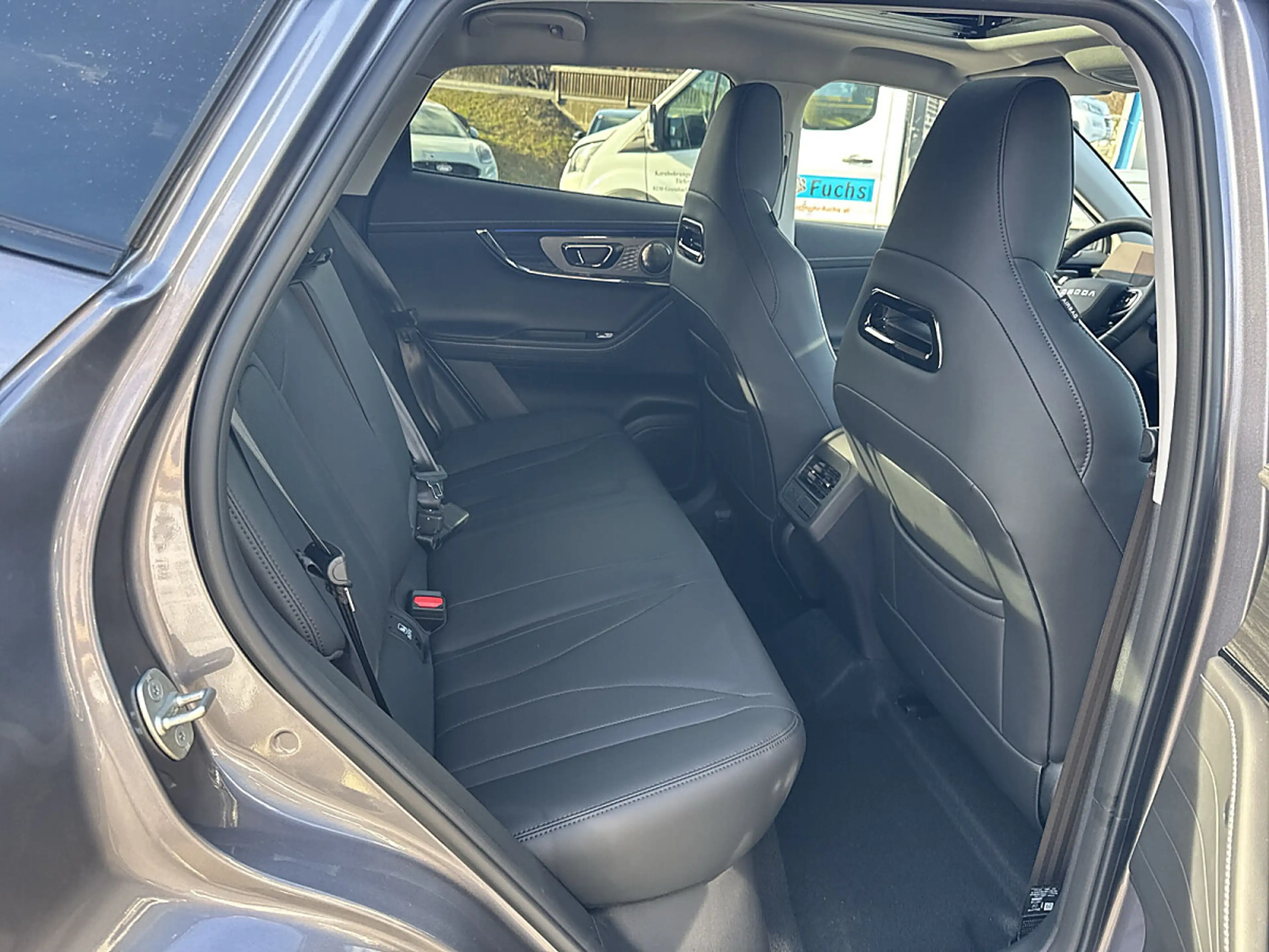 Omoda 5 HEV Premium — photo 12