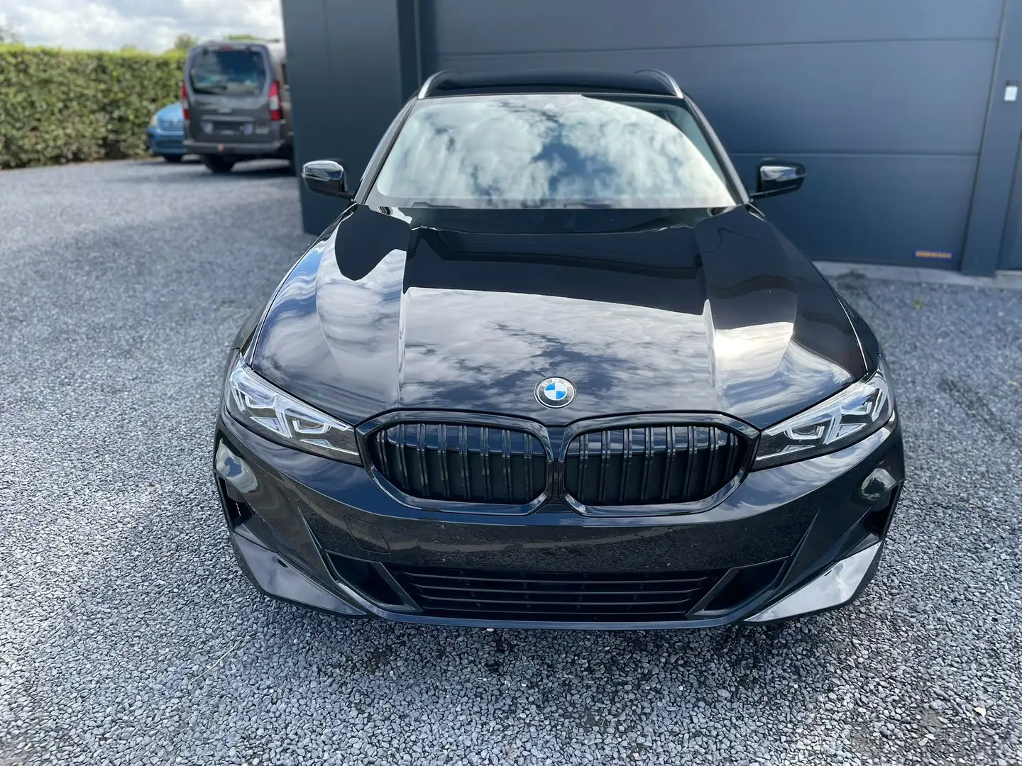 BMW 318 318i Touring Aut. Facelift Noir - 2