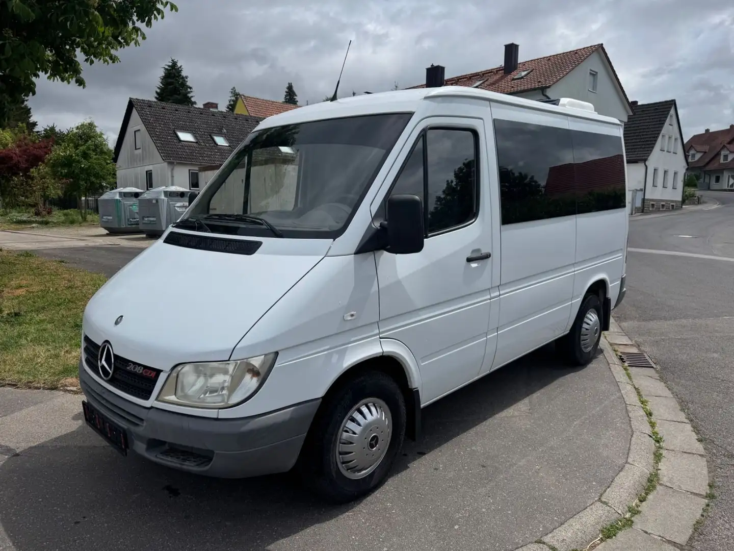 Mercedes-Benz Sprinter 208 CDI EXTRA DACHKLIMA 9 Sitze TÜV Alb - 2