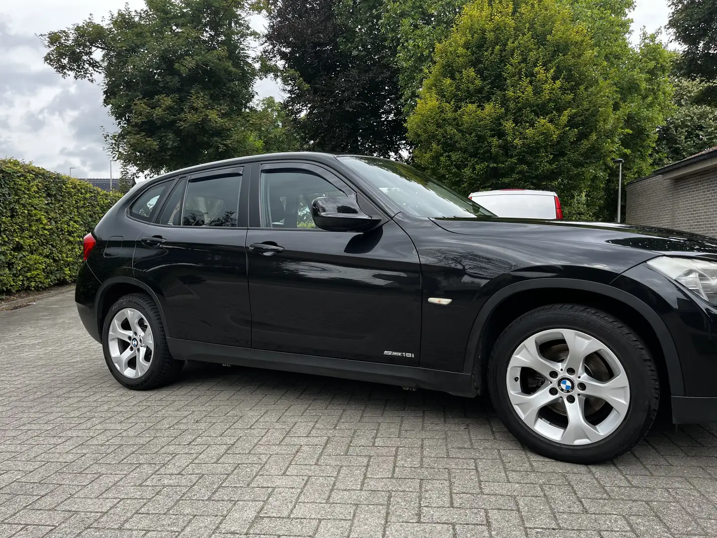 BMW X1 sDrive18i - 2