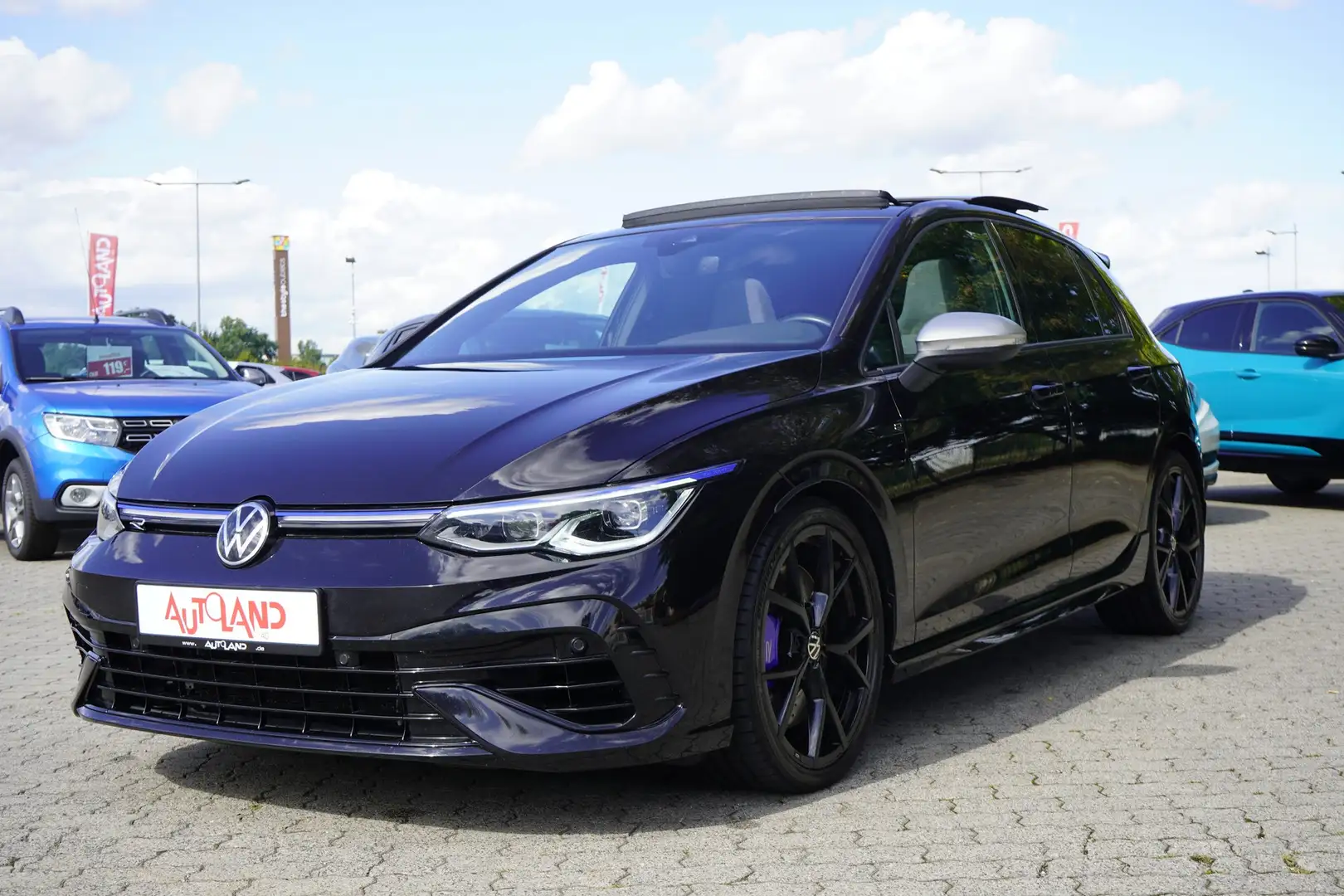 Volkswagen Golf VIII 2.0 R 4Motion Panorama H&K LED RFK Noir - 2