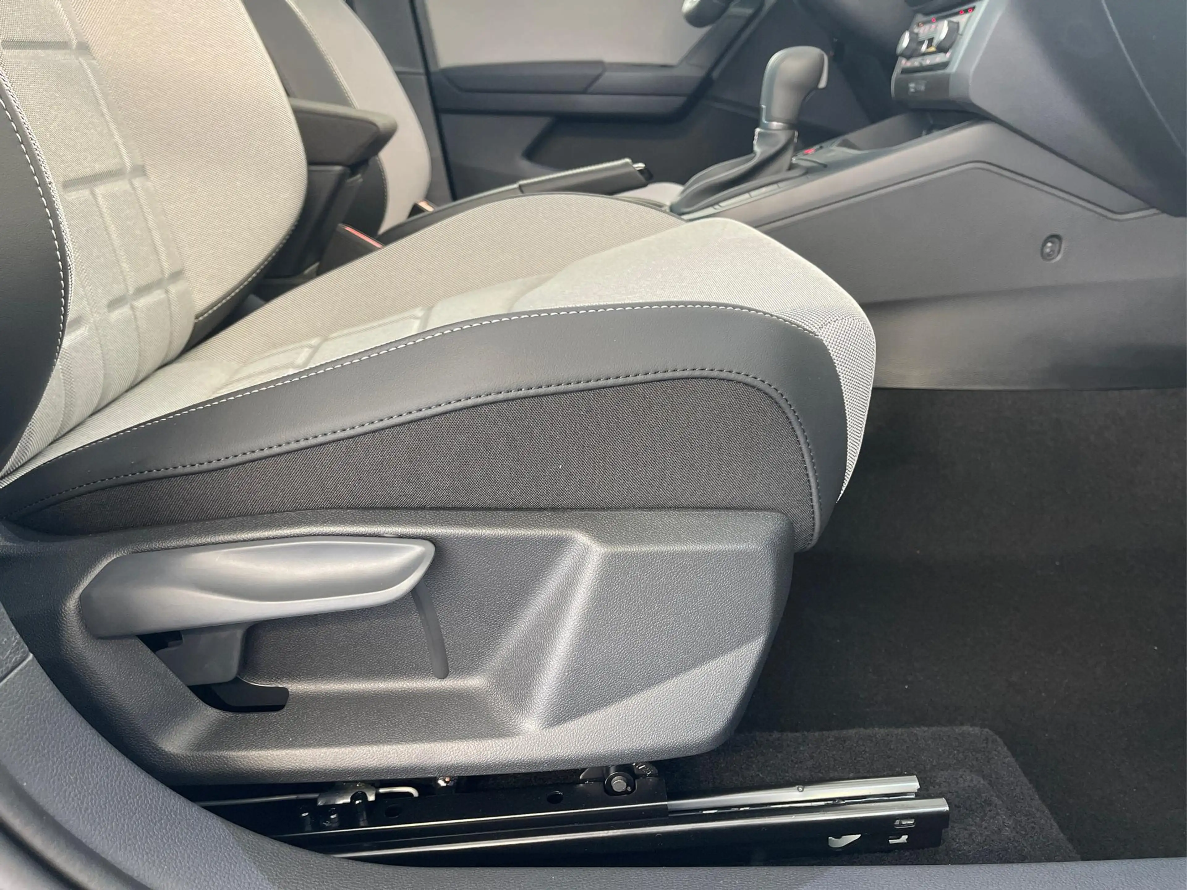 SEAT Ibiza Facelift FR 150PS DSG Pano+Navi+Sound+GV5+Alarm... — photo 14