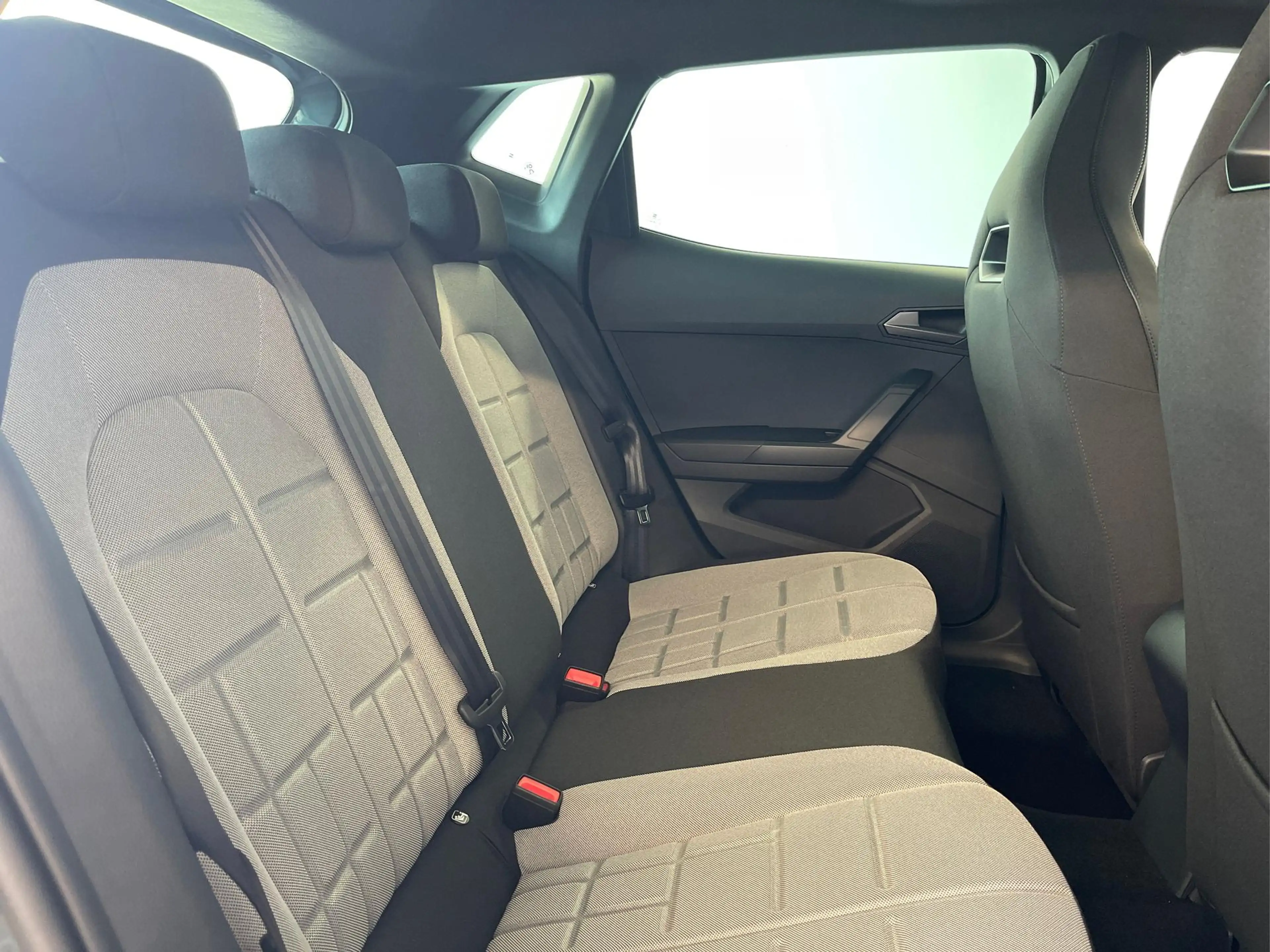 SEAT Ibiza Facelift FR 150PS DSG Pano+Navi+Sound+GV5+Alarm... — photo 15