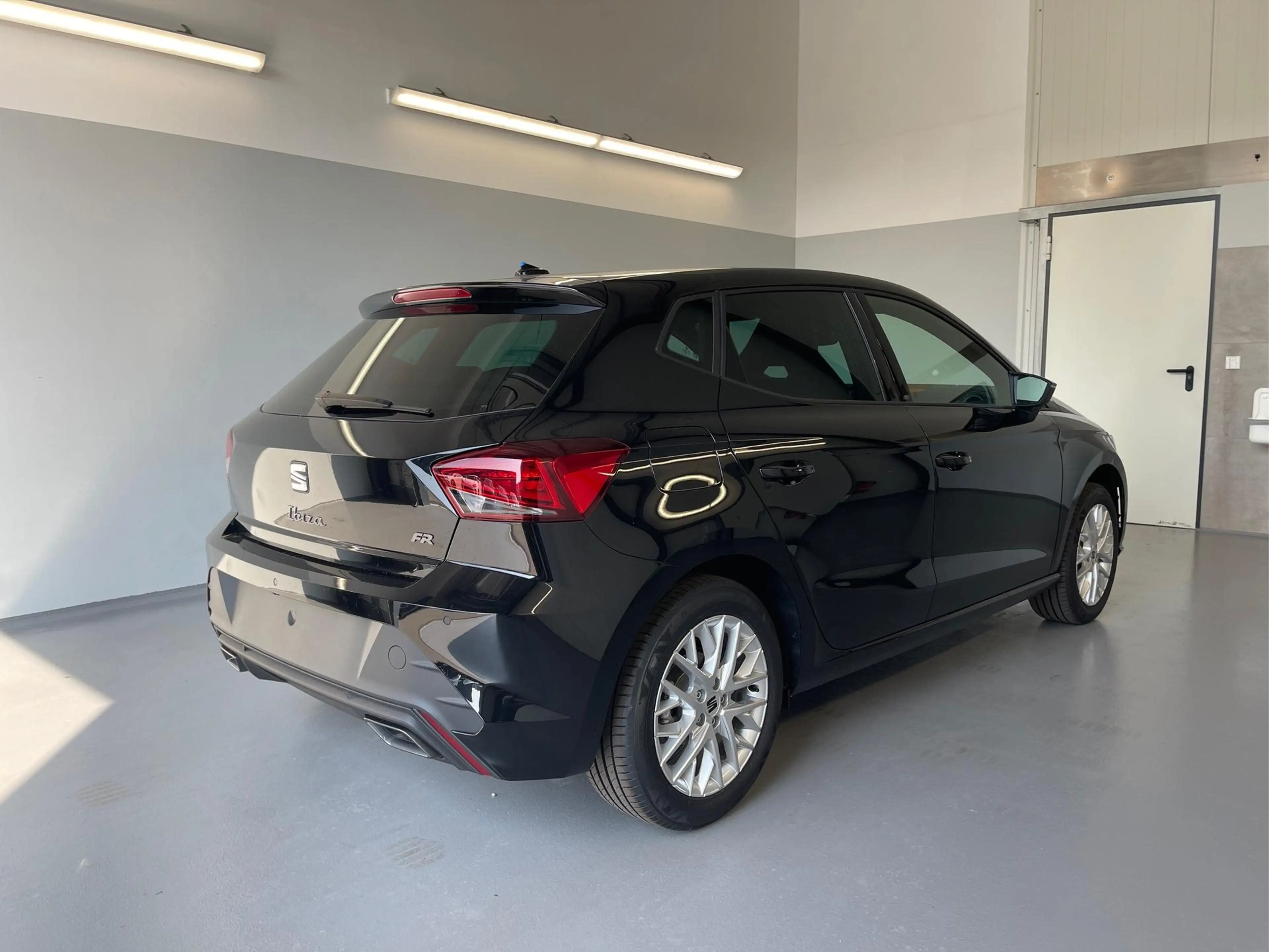 SEAT Ibiza Facelift FR 150PS DSG Pano+Navi+Sound+GV5+Alarm... — photo 4