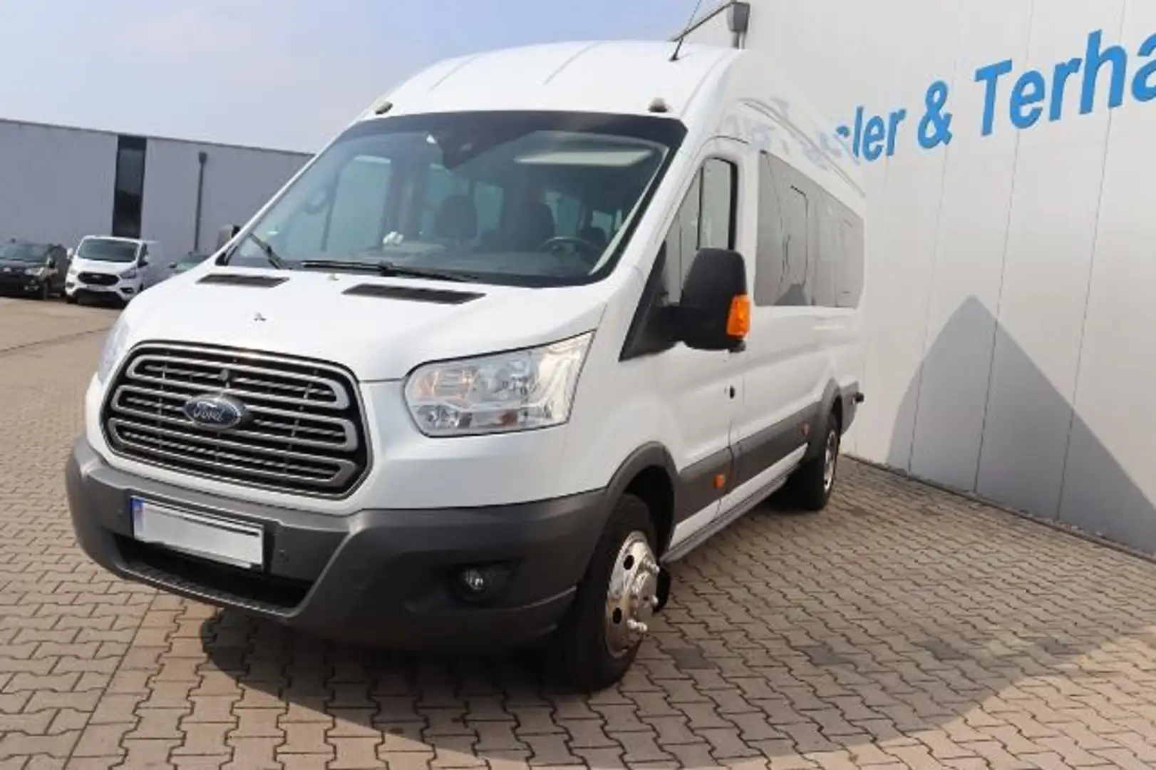 Ford Transit Bus L4 18-Sitzer*AHK*Klima* Weiß - 2