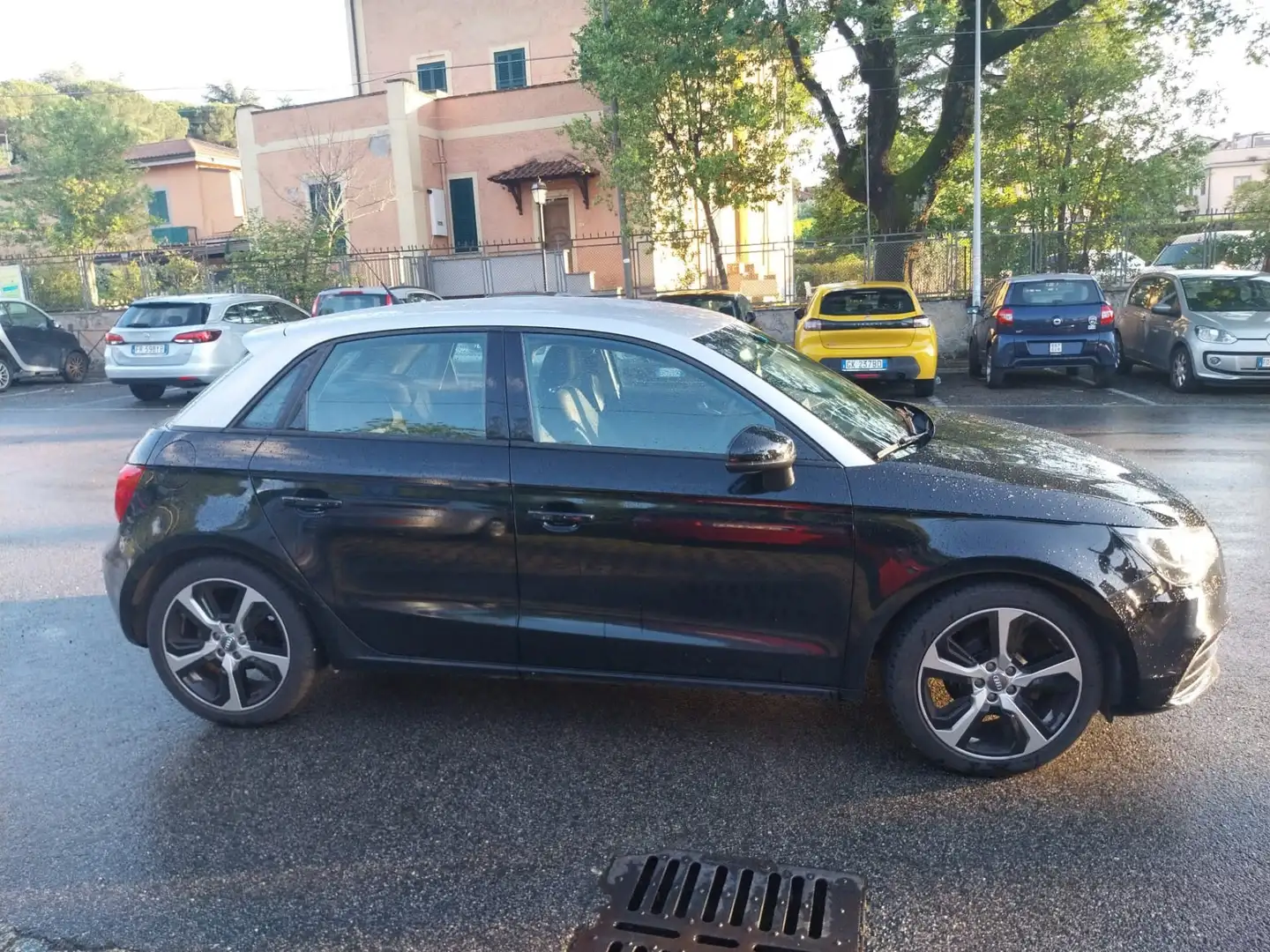 Audi A1 Sportback 1.6 tdi Ambition 90cv - 1