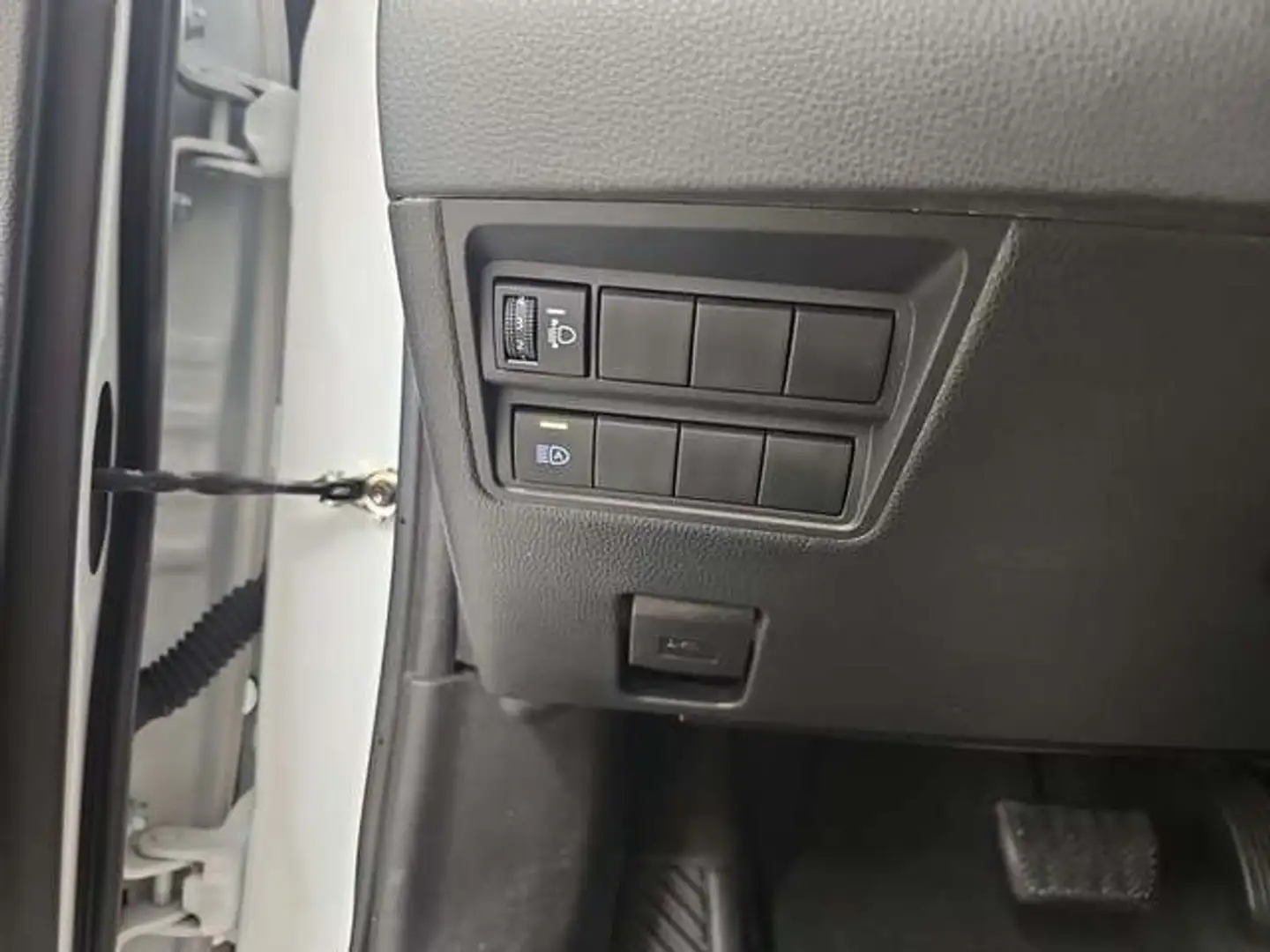 Toyota Yaris Cross 120H Active Tech Blanc - 2
