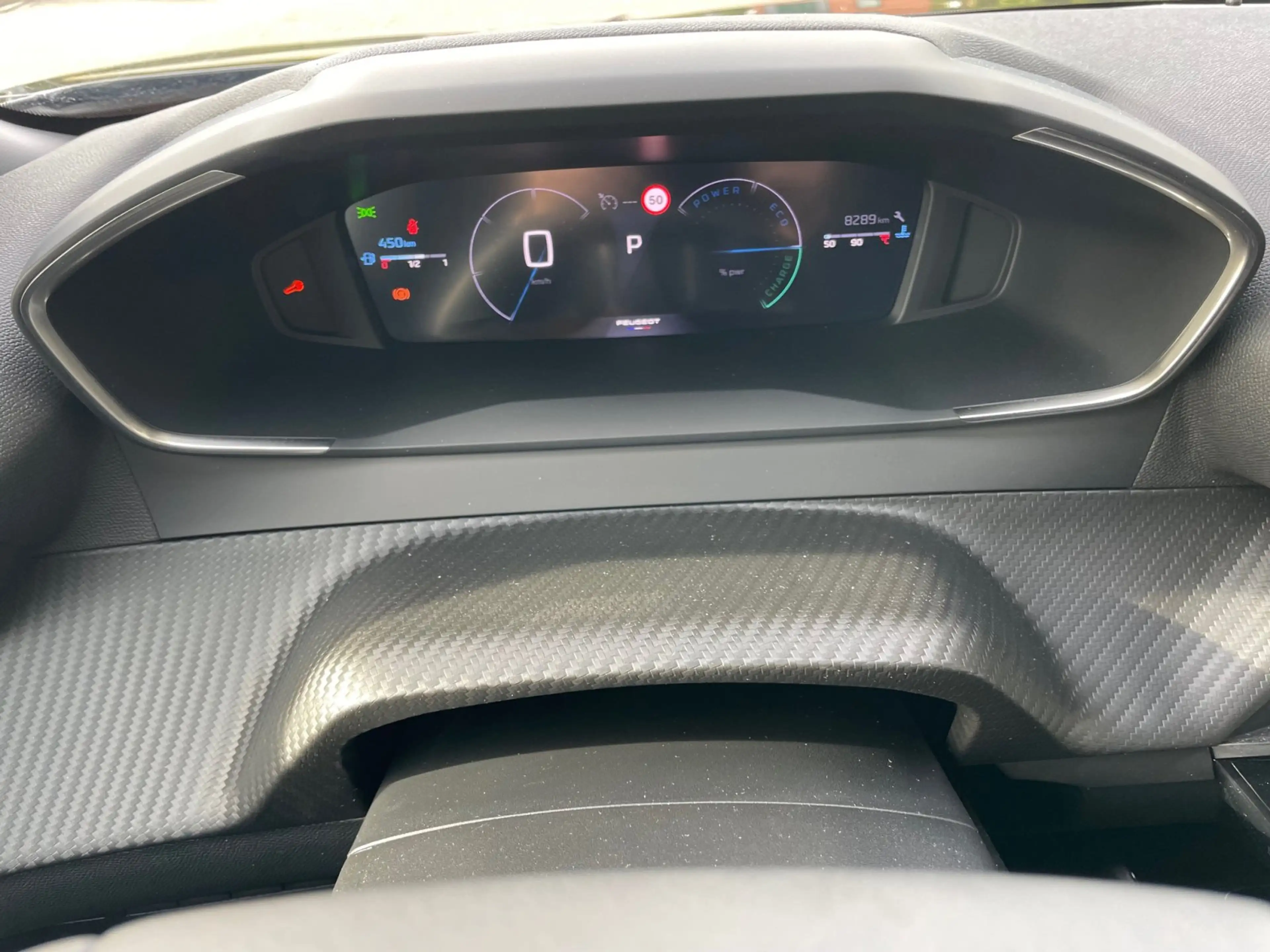 Peugeot 2008 Hybrid 136 e-DSC Allure  SHZ / EPH — photo 14