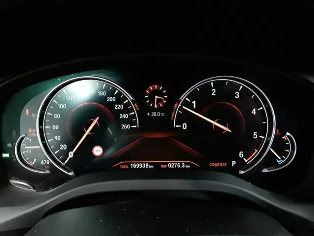 BMW X3 view 11