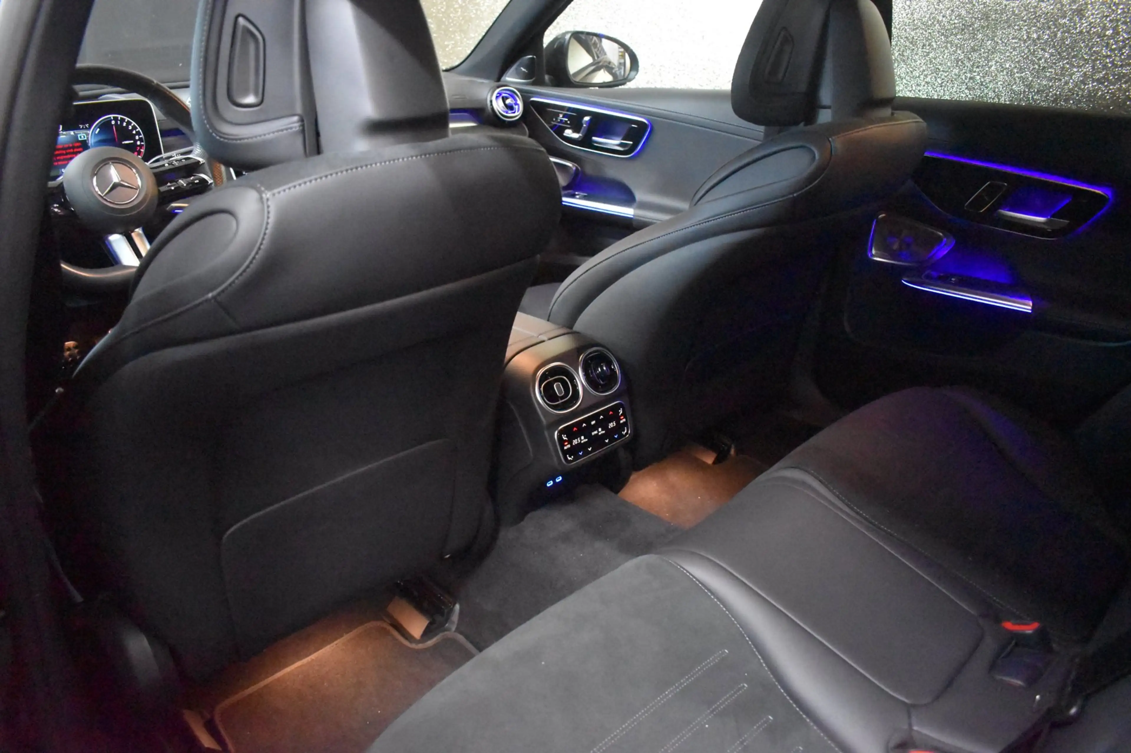 Mercedes-Benz C 300 e AMG 313pk | C63 AMG | BURMESTER | MEMORY | HEAD- — photo 15
