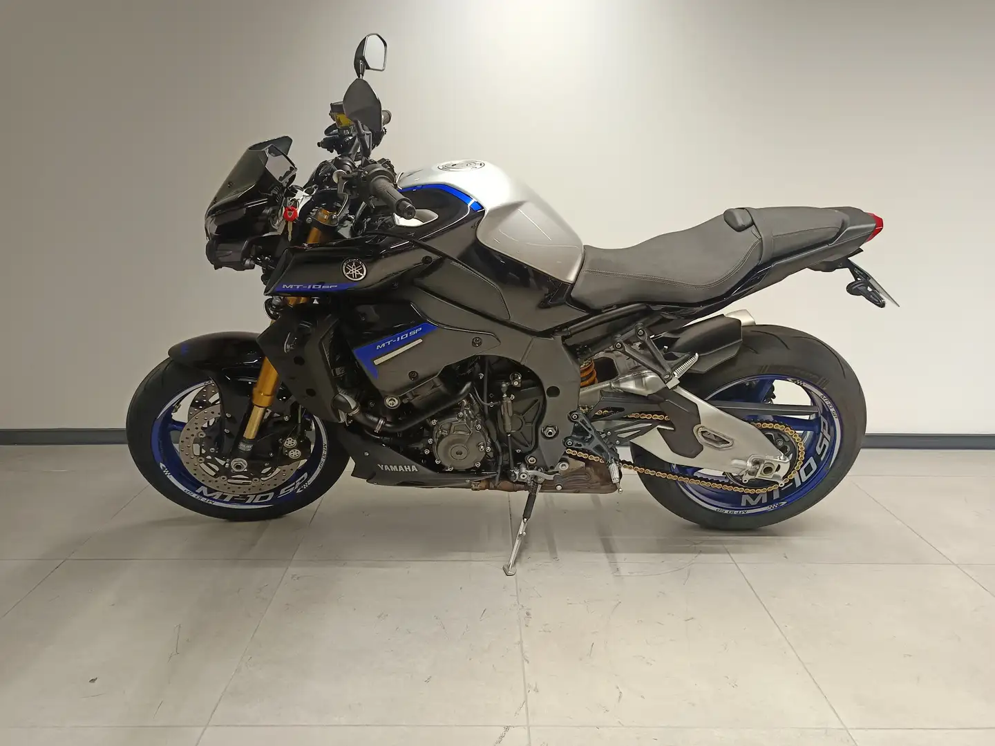 Yamaha MT-10 Noir - 2