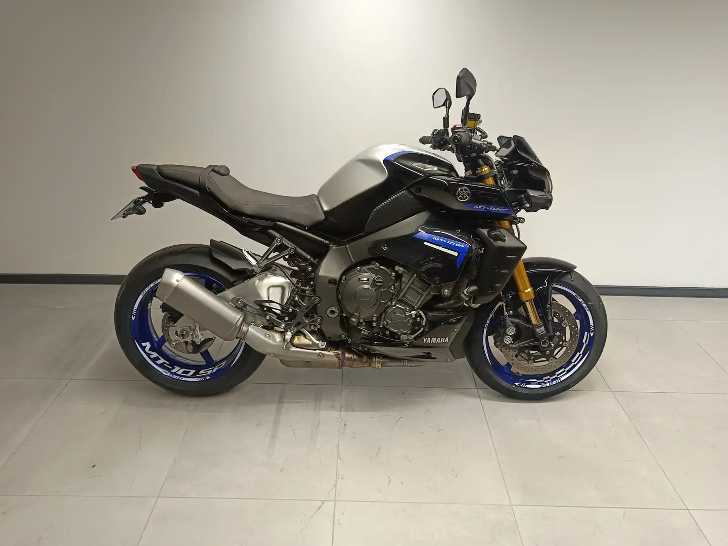 Yamaha MT-10 Noir - 1