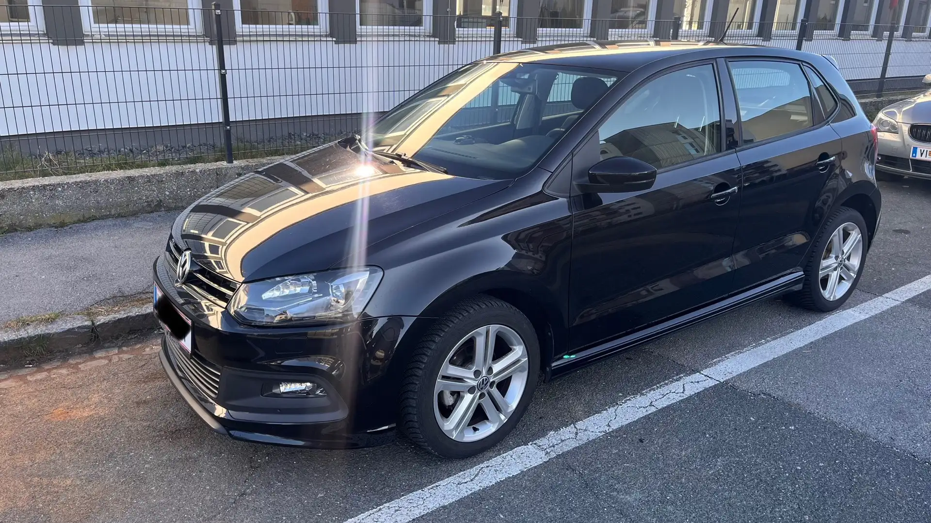 Volkswagen Polo VW Polo R-Line Schwarz - 1