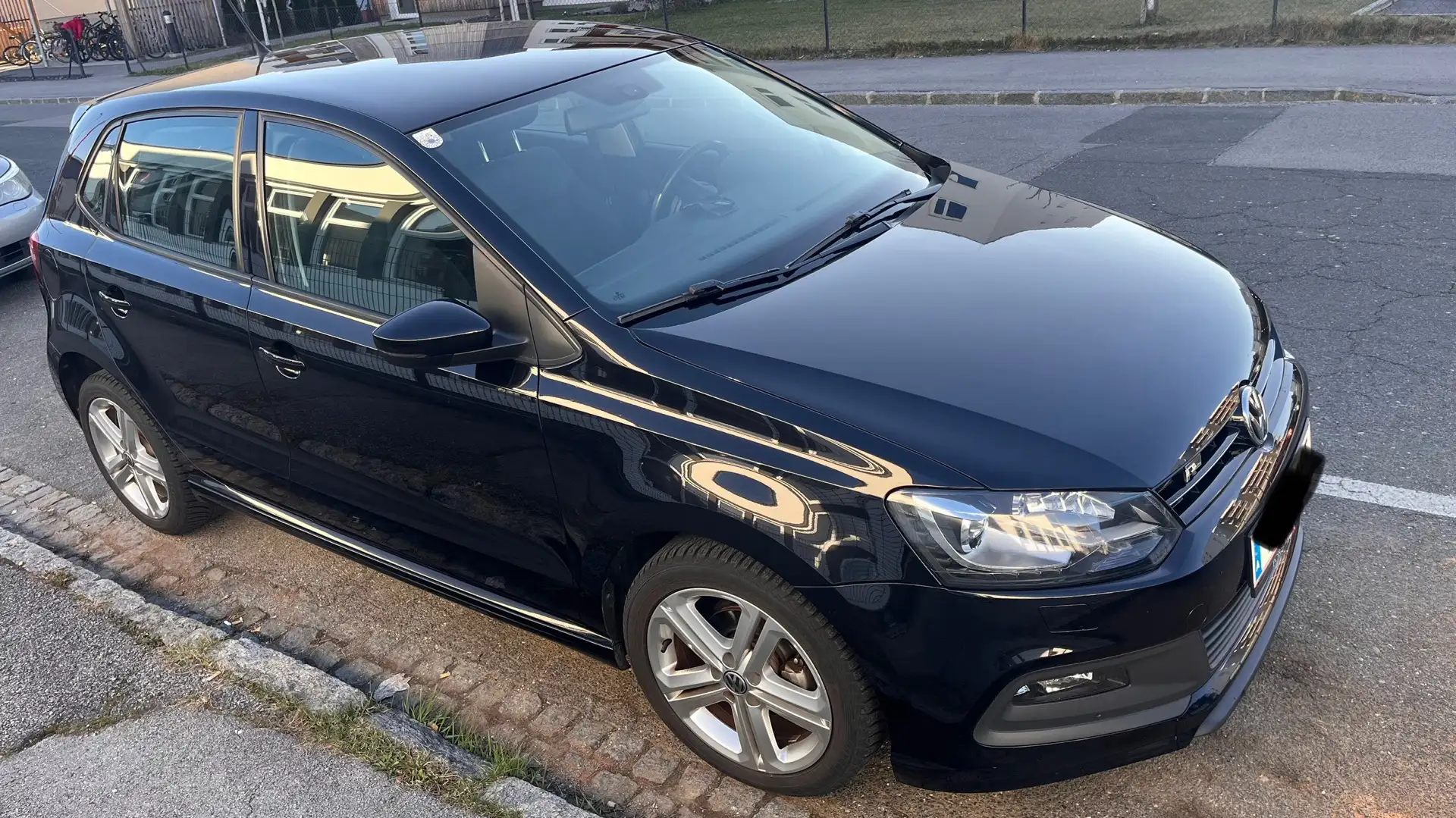 Volkswagen Polo VW Polo R-Line Schwarz - 2
