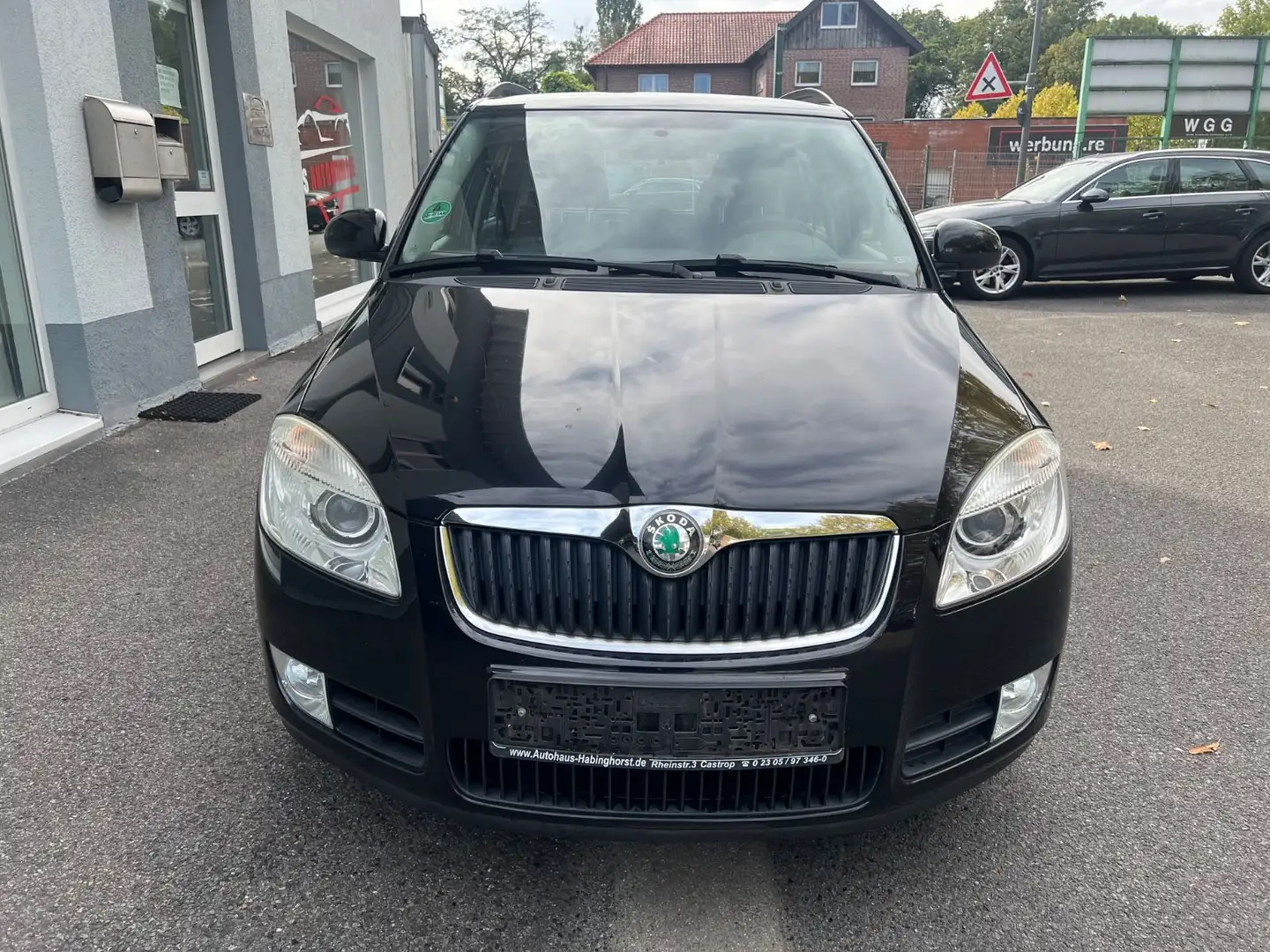 Skoda Fabia Combi 1.6 Style "Klimaaut."SHZ"PDC"AHK"2HD Schwarz - 2