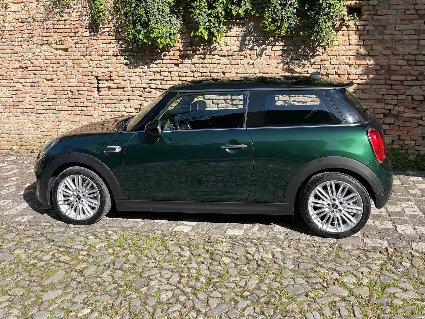 MINI Cooper Mini IV F55-F56 2014 1.5 Hype 3p auto Verde - 1